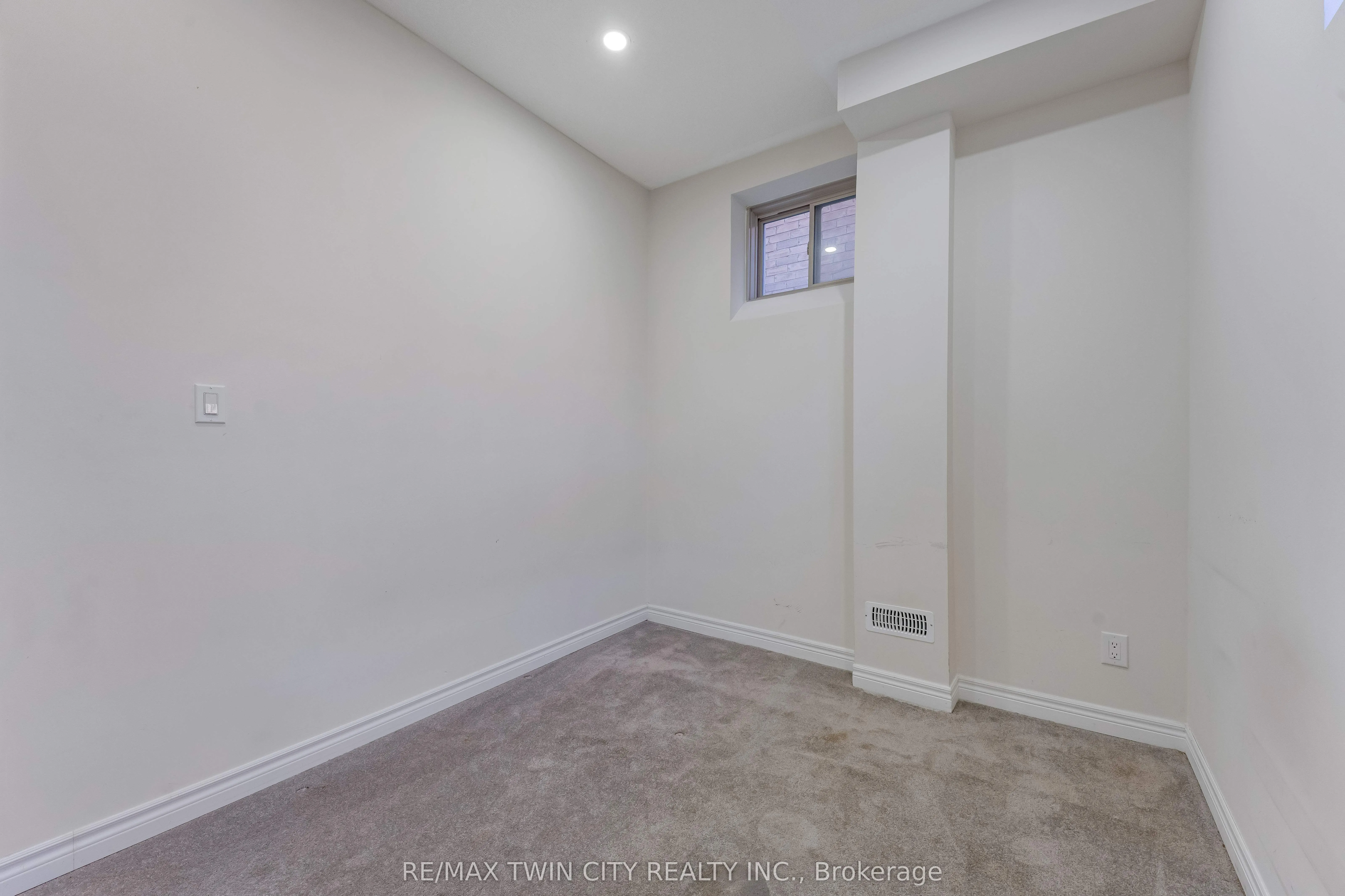106 HALDIMAND Street