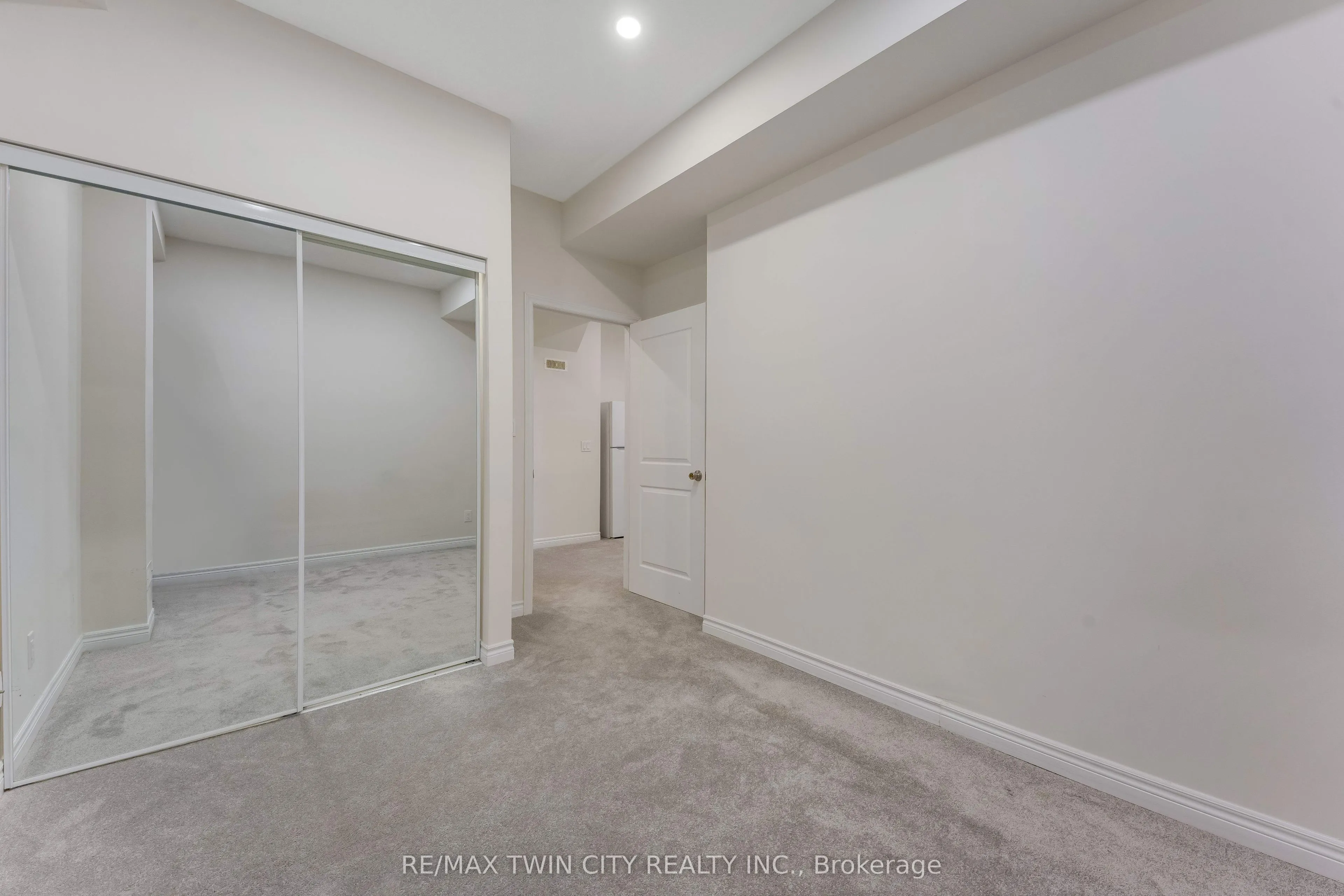 106 HALDIMAND Street