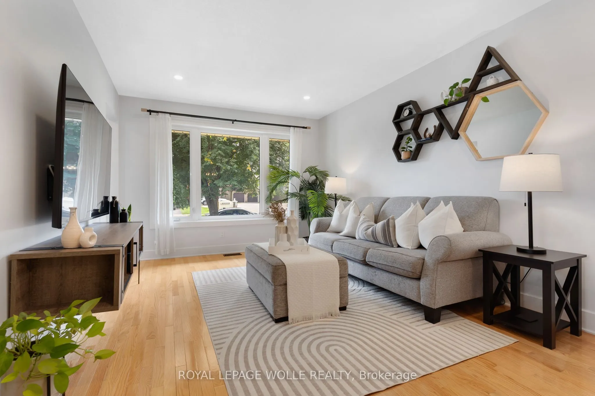 477 Kingscourt Drive #B