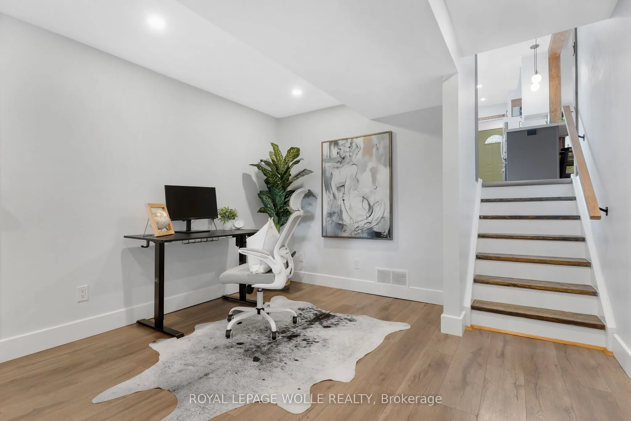 477 Kingscourt Drive #B