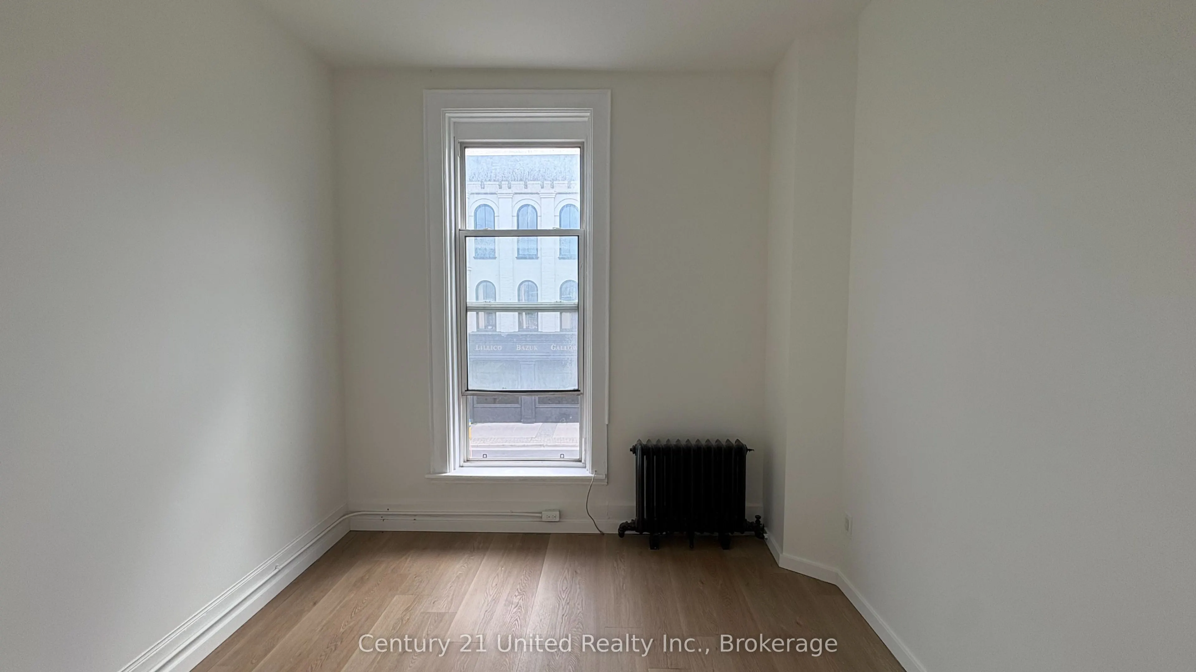 172.5 Hunter Street W #9