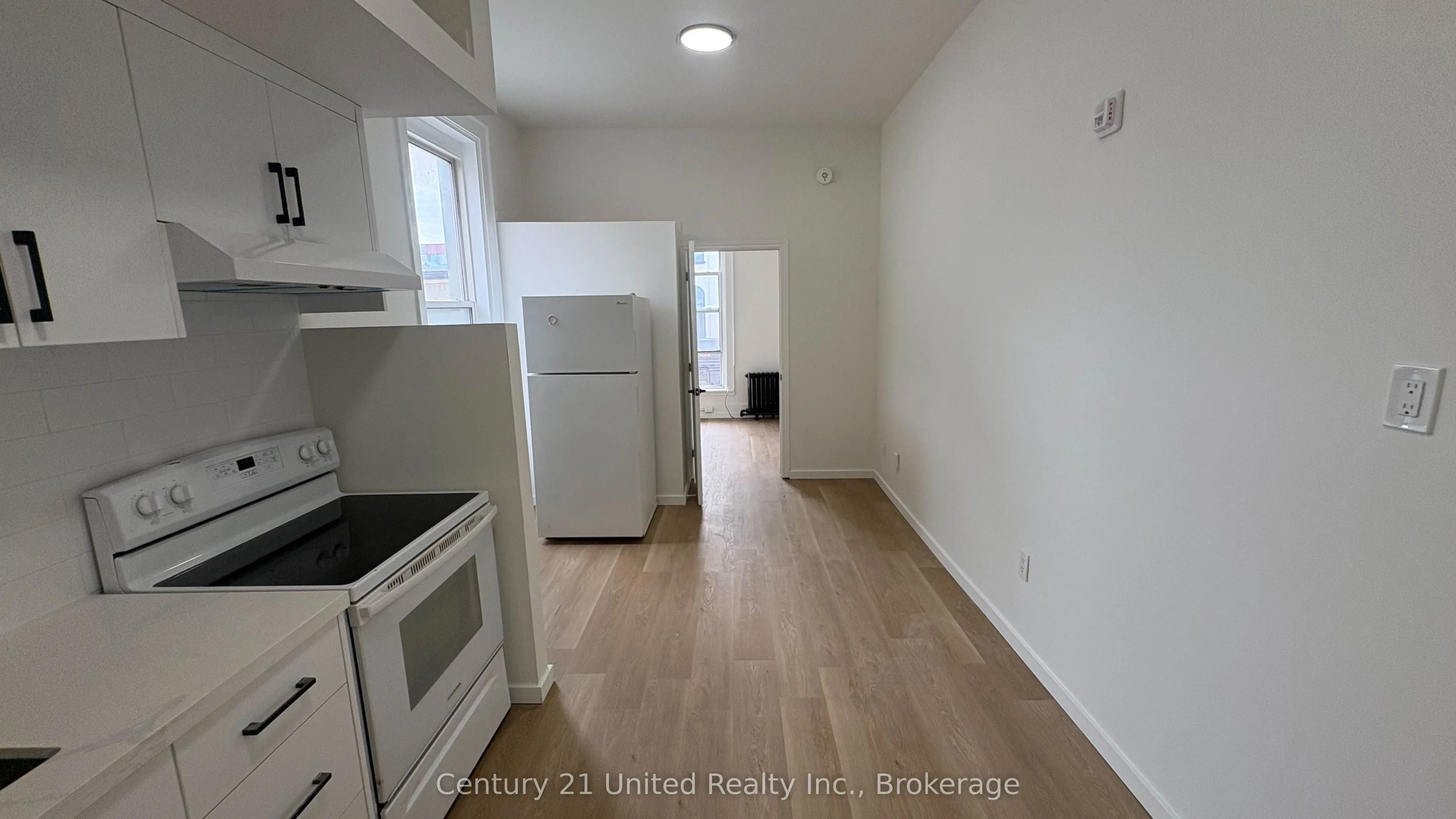 172.5 Hunter Street W #9