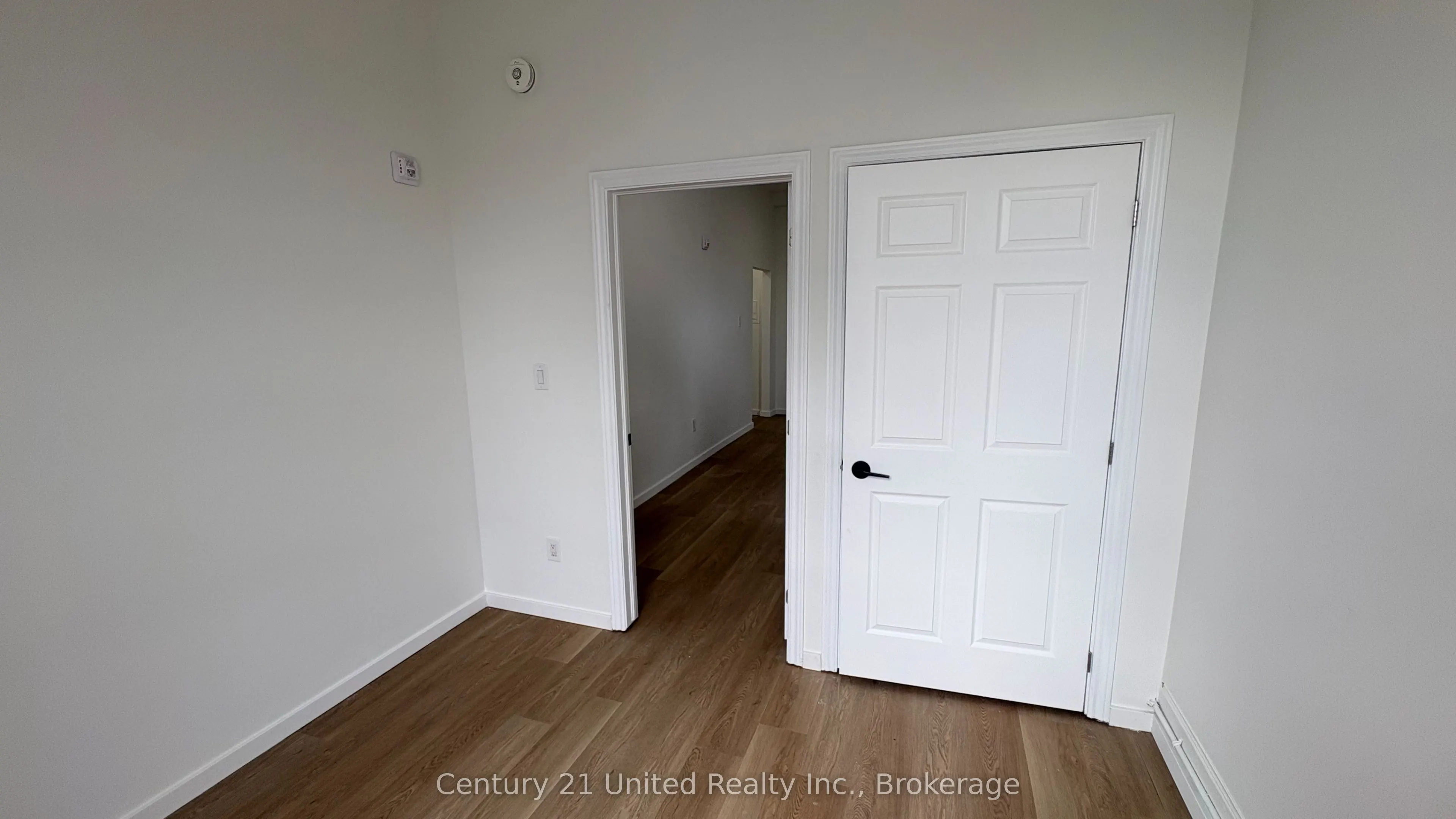 172.5 Hunter Street W #9