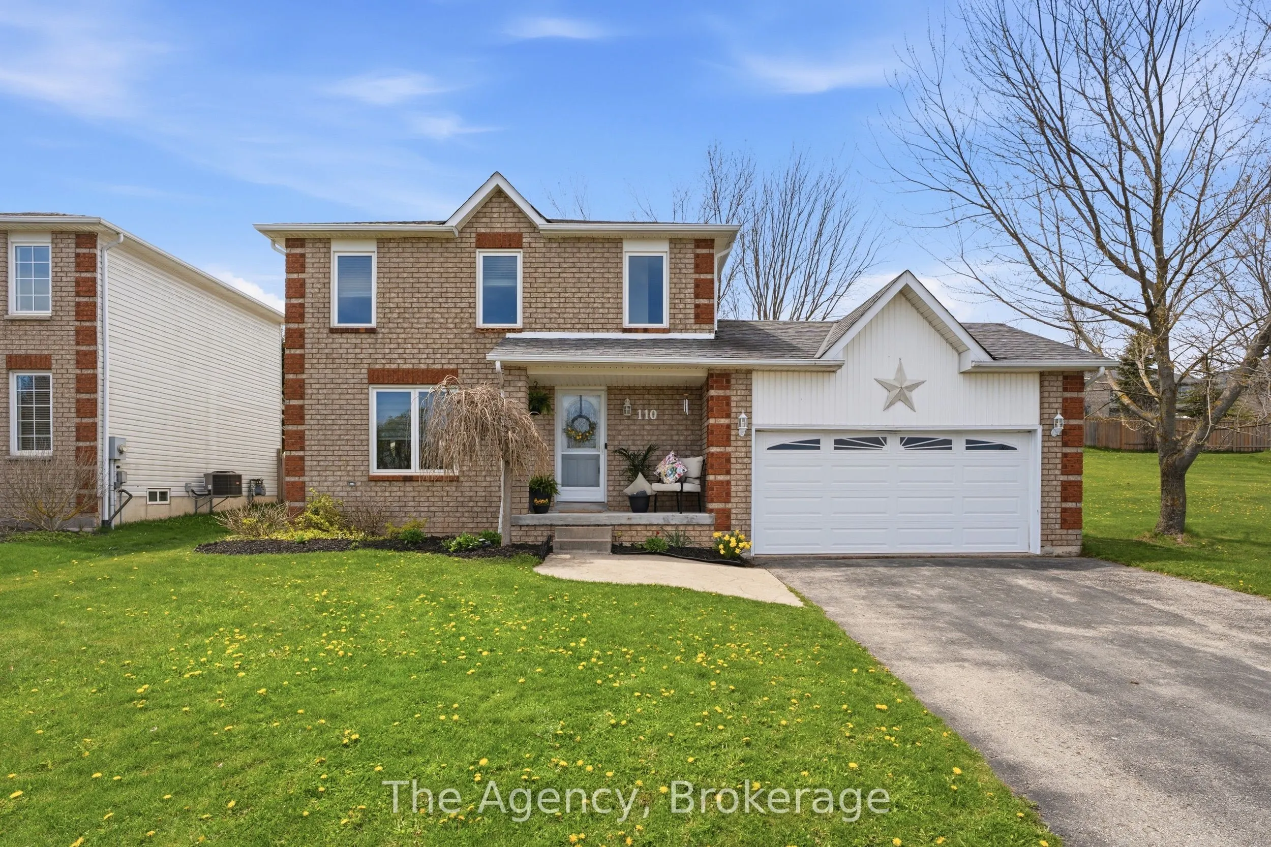 110 Leeson Street S