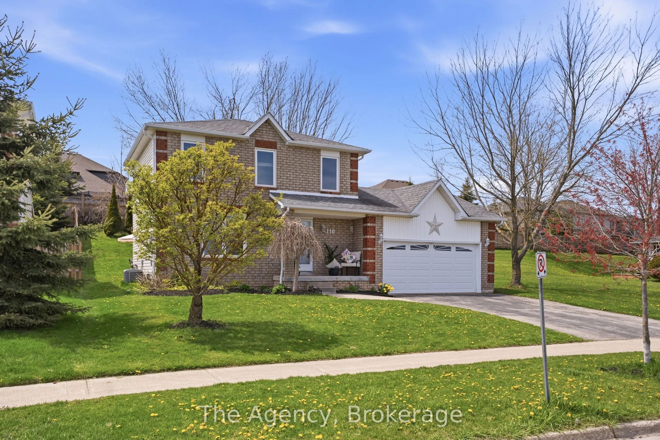 110 Leeson Street S