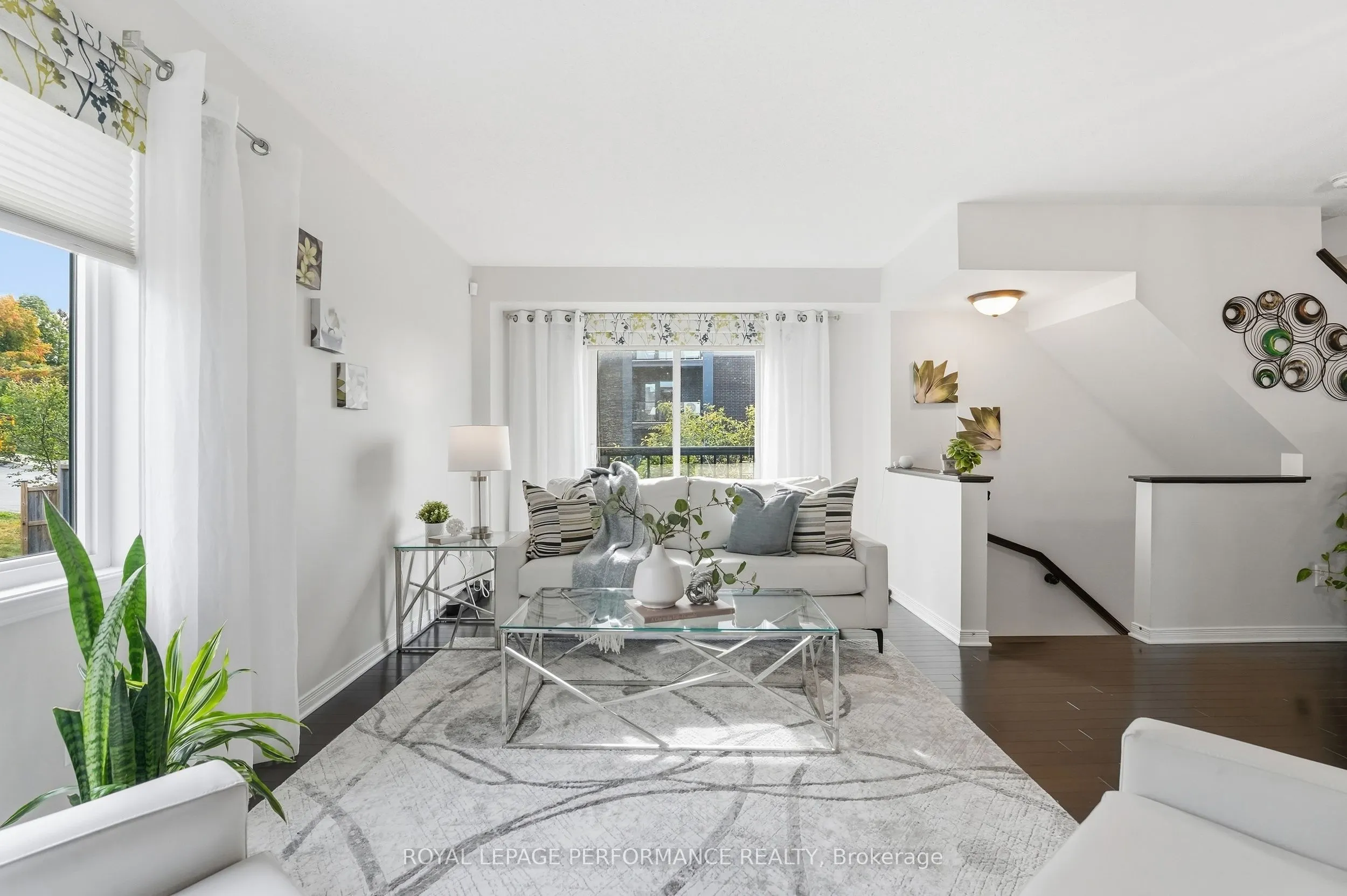 275 Eric Czapnik Way