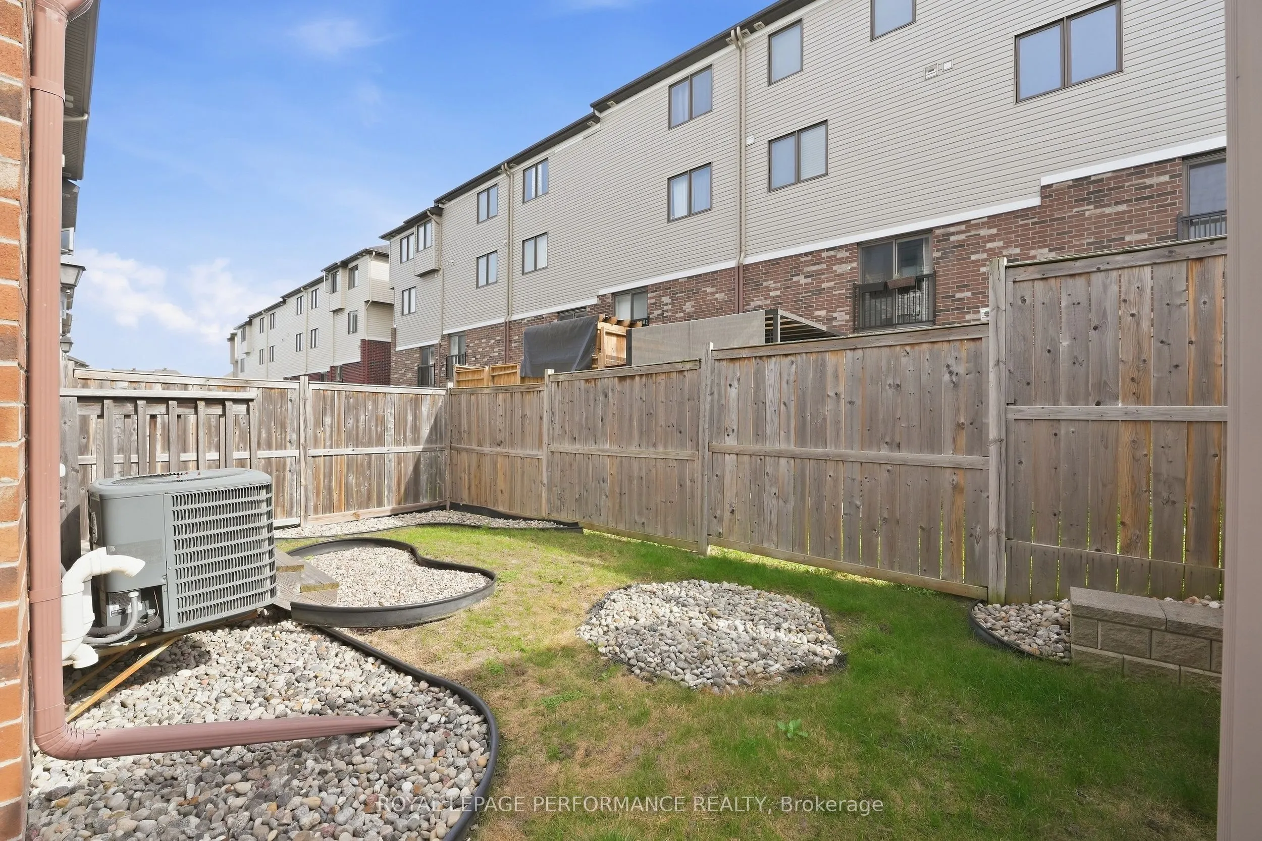 275 Eric Czapnik Way