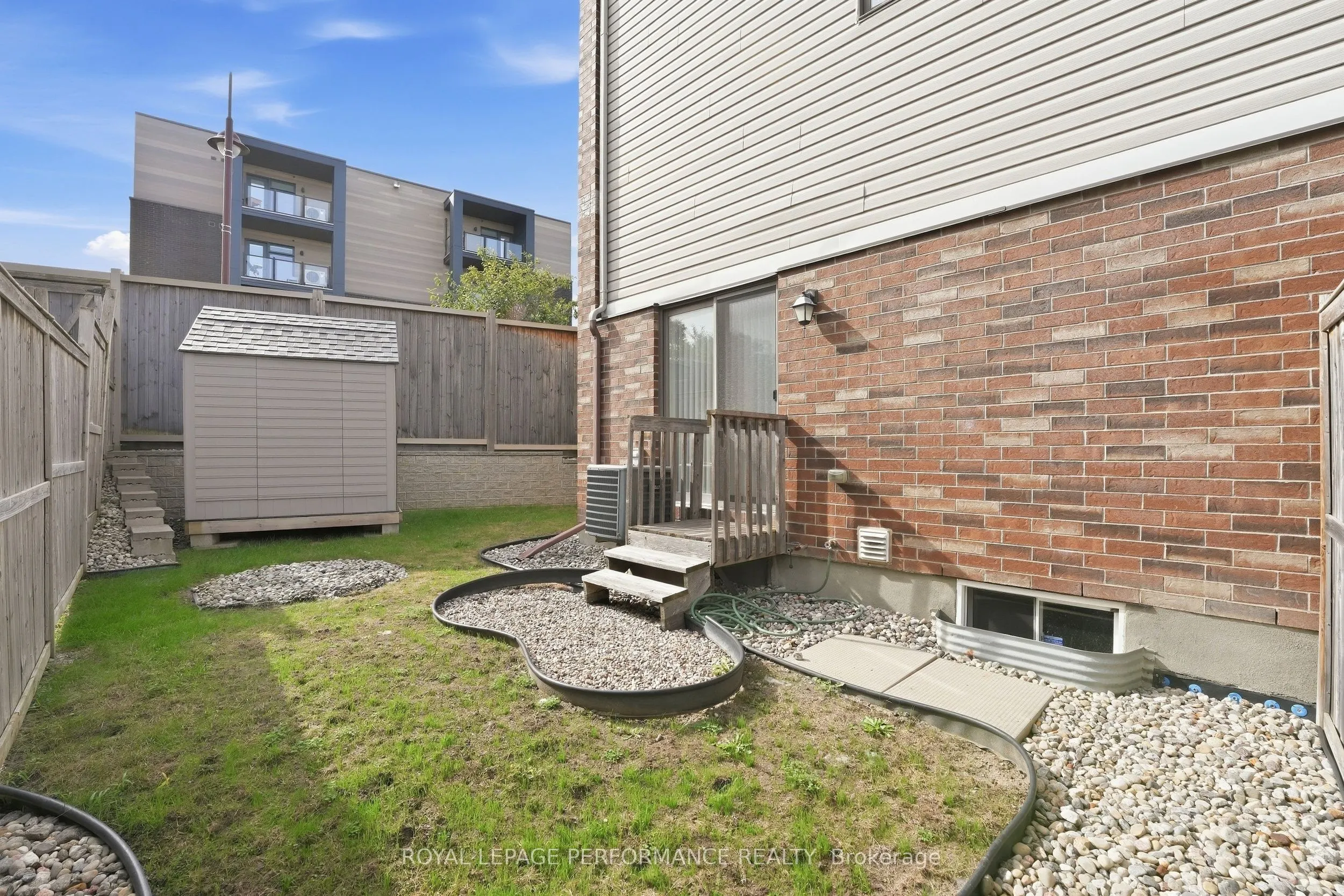 275 Eric Czapnik Way