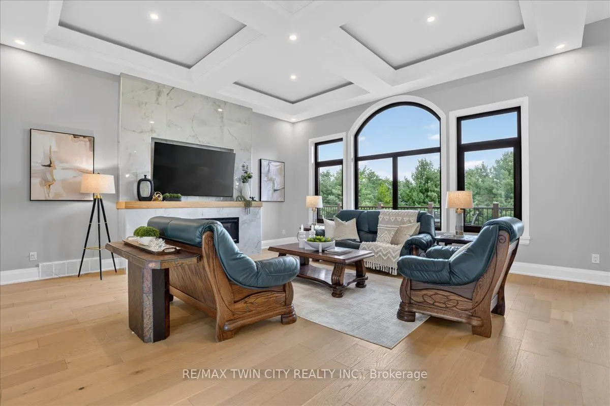 670 Bishopsgate Road #8