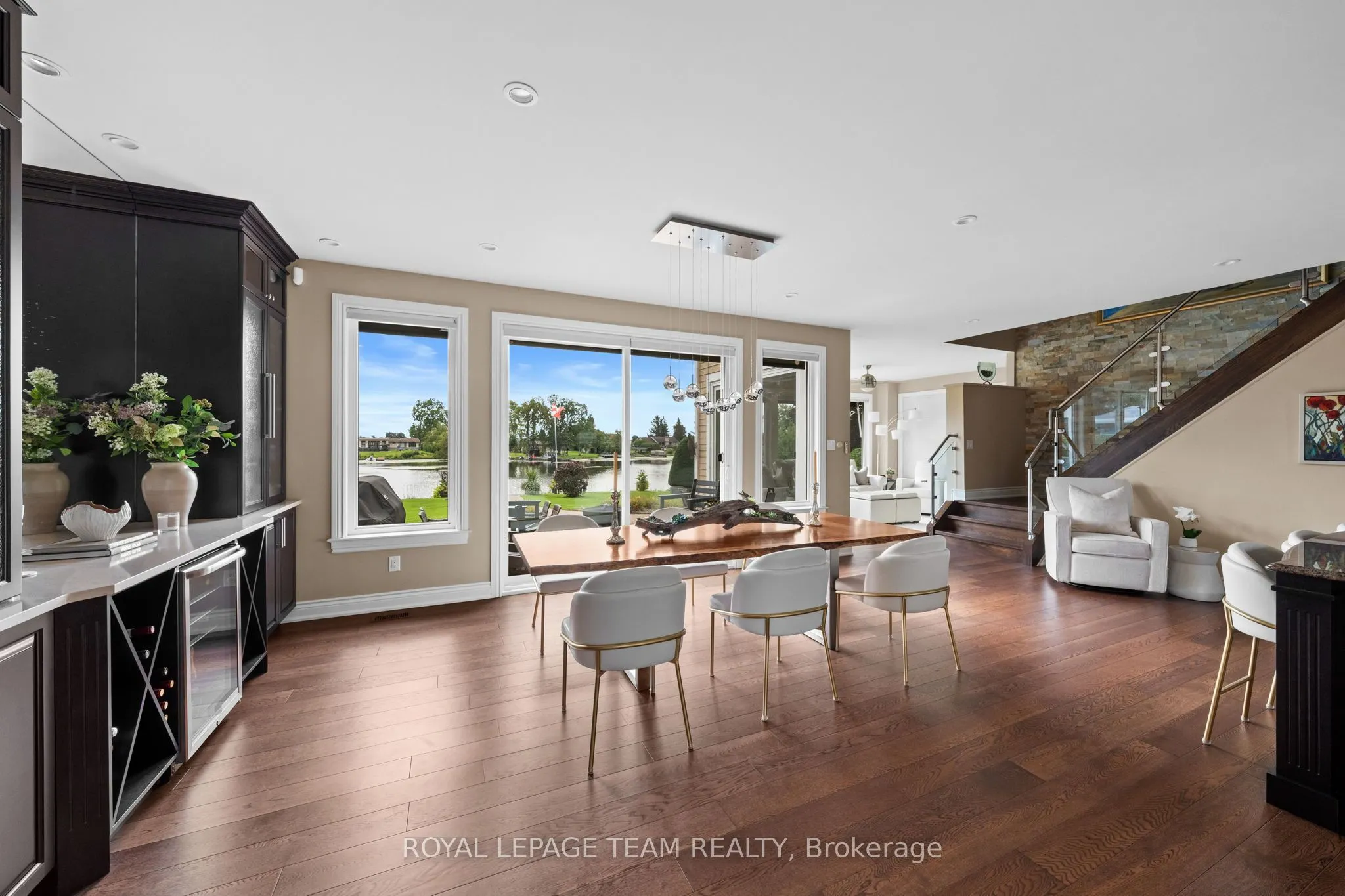 6599 Marina Drive