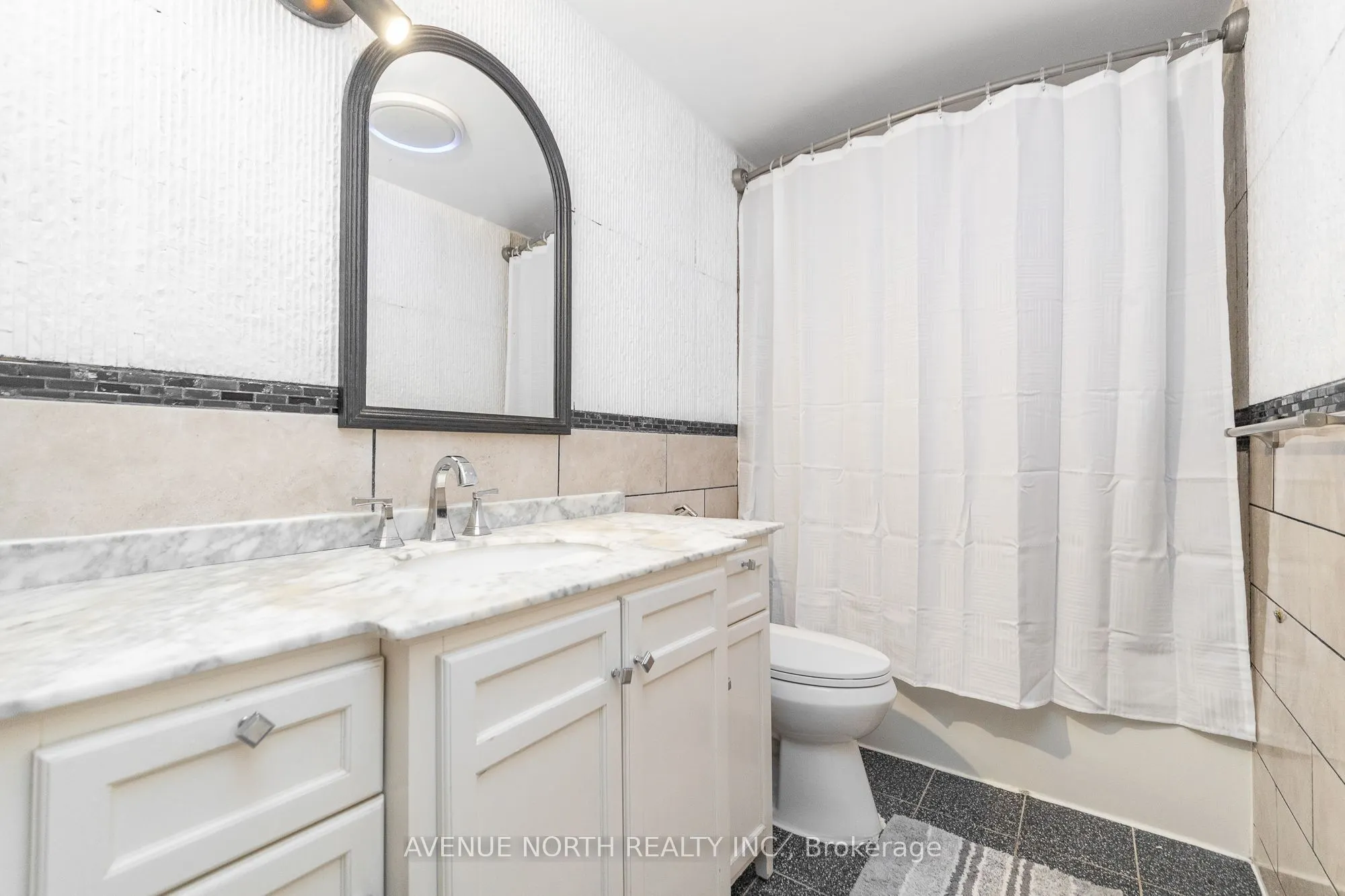 2415 Southvale Crescent #100