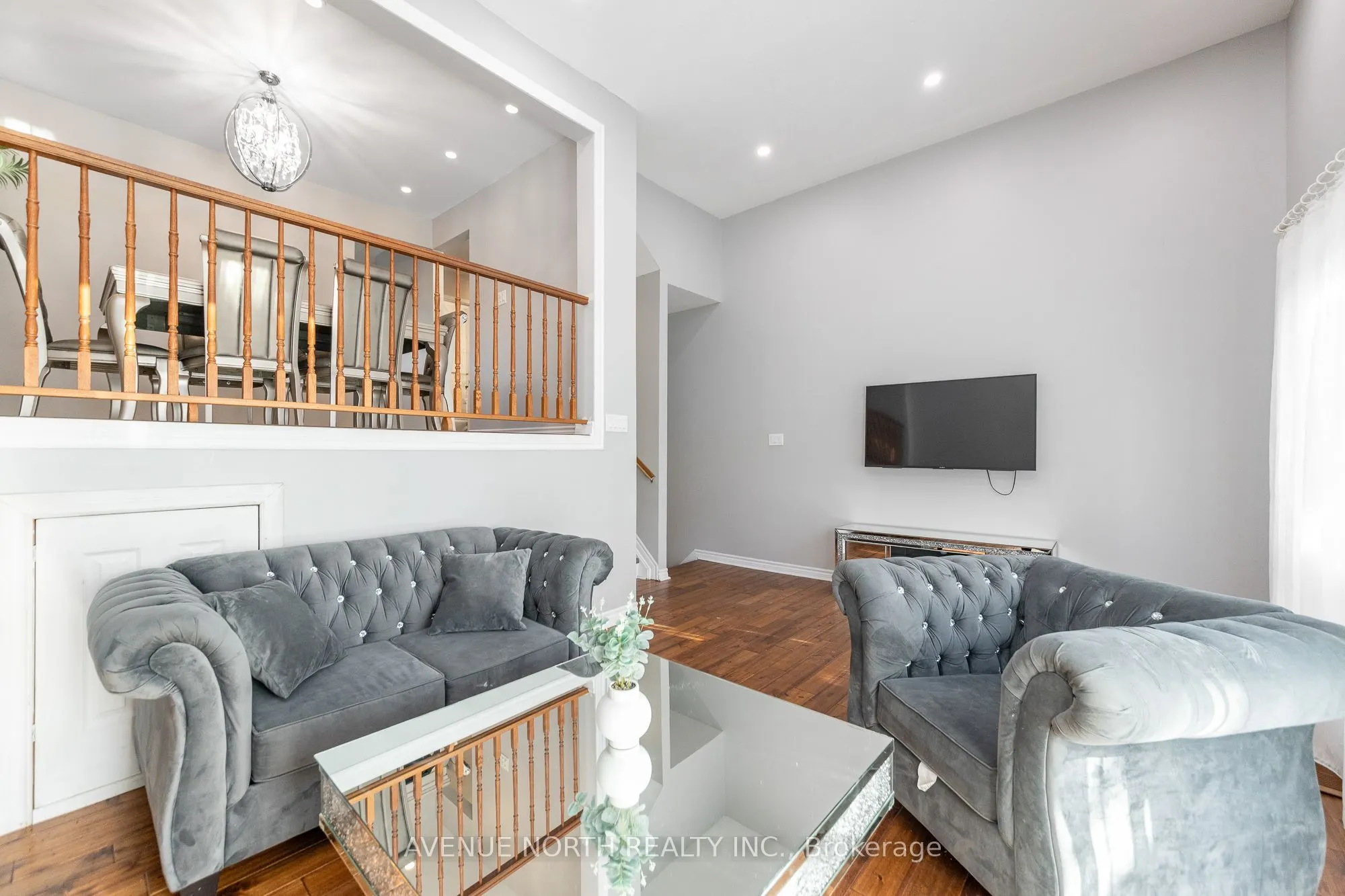 2415 Southvale Crescent #100