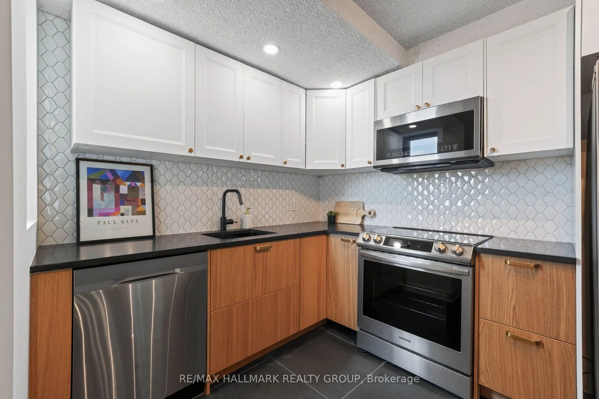 1285 Cahill Drive #2005