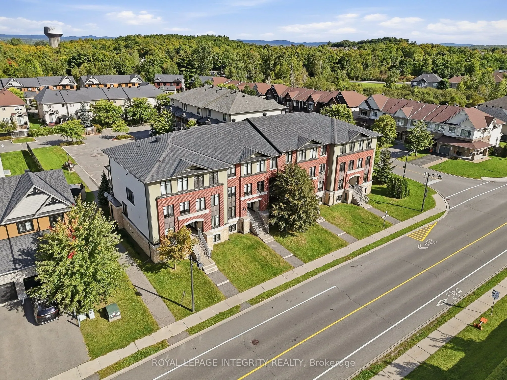 1124 Docteur Corbeil Boulevard ## 5