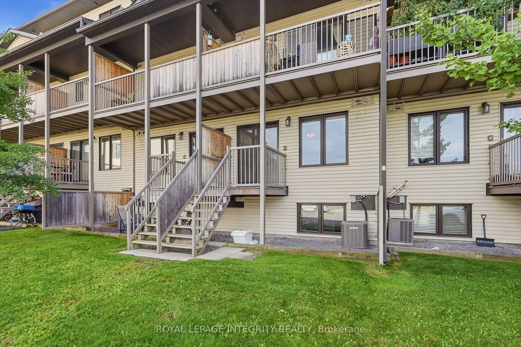 1124 Docteur Corbeil Boulevard ## 5