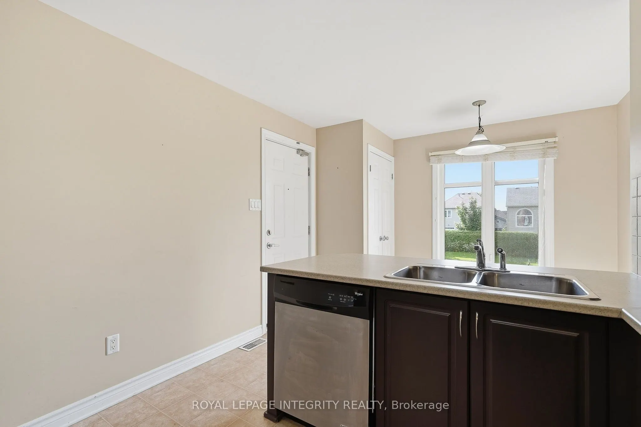 1124 Docteur Corbeil Boulevard ## 5