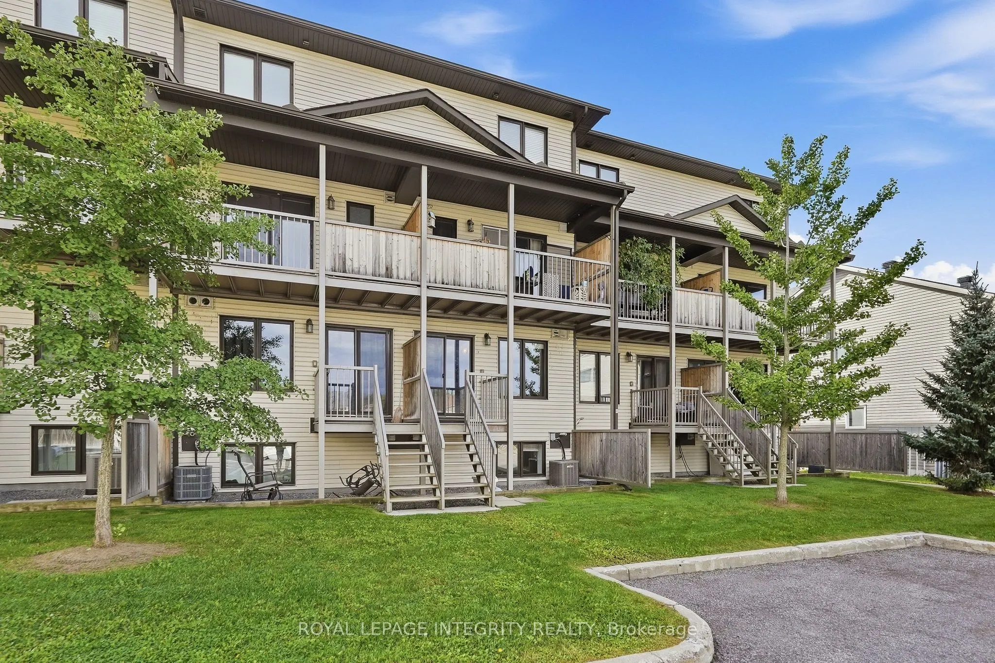 1124 Docteur Corbeil Boulevard ## 5