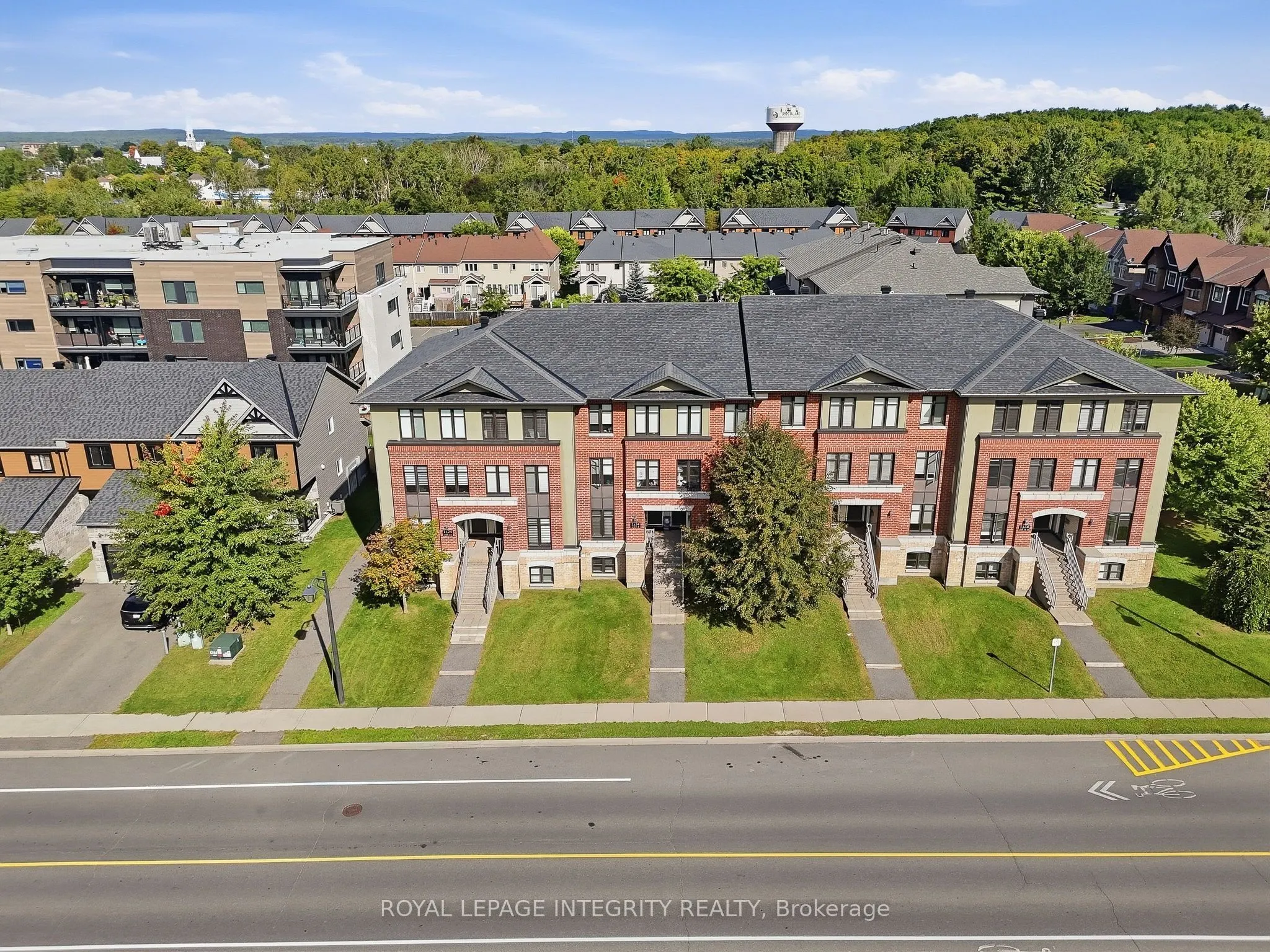 1124 Docteur Corbeil Boulevard ## 5