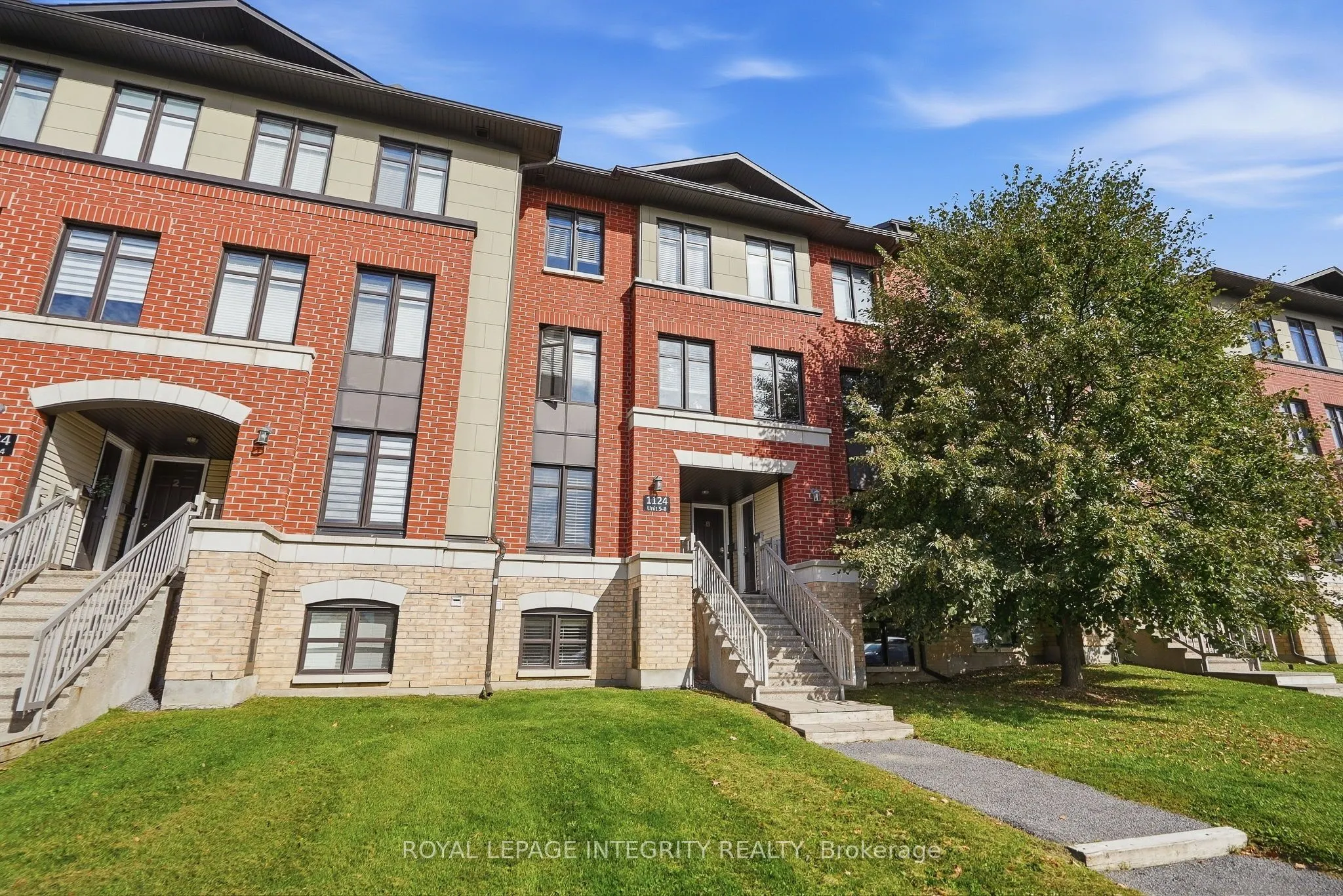 1124 Docteur Corbeil Boulevard ## 5