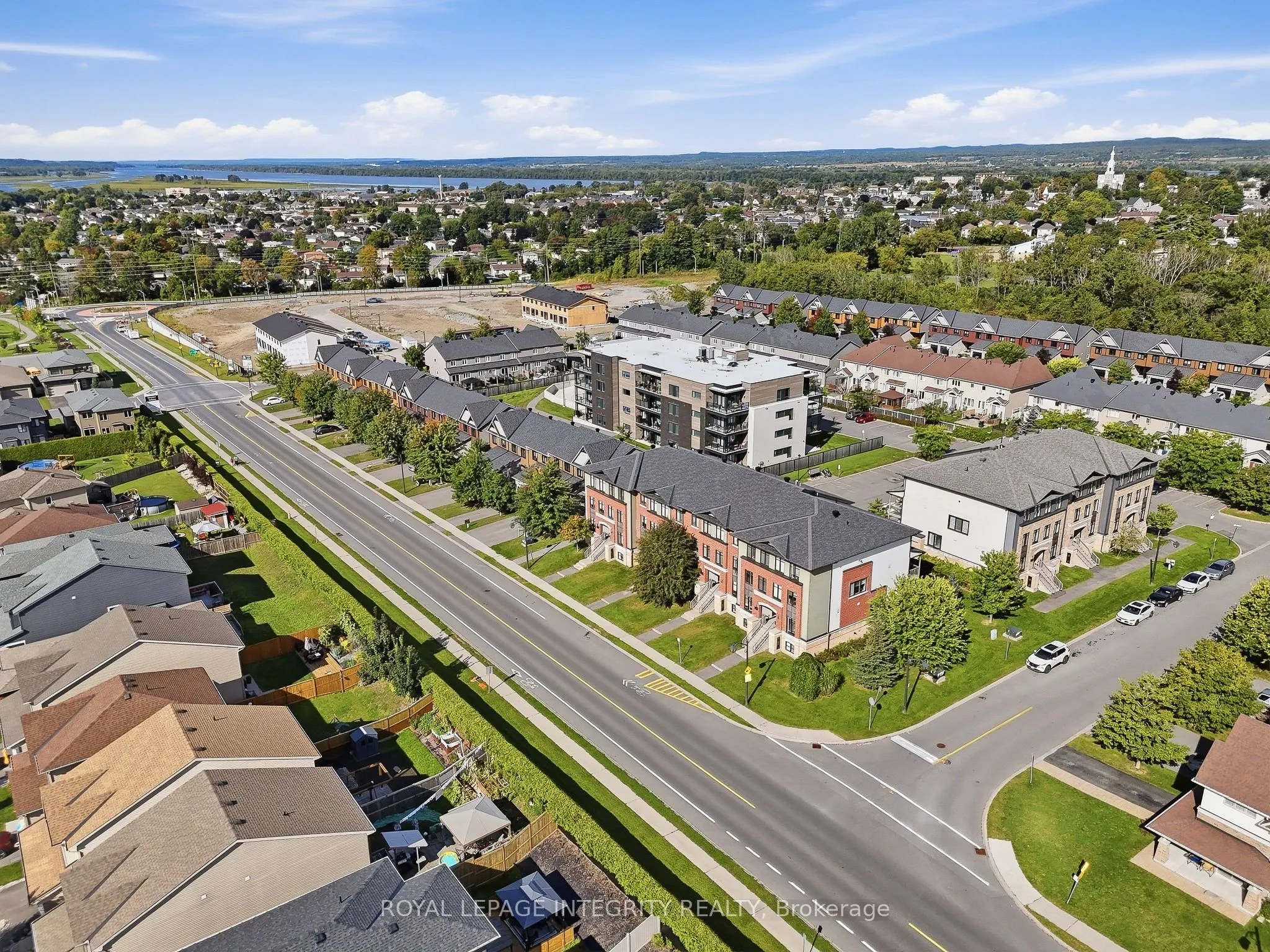 1124 Docteur Corbeil Boulevard ## 5