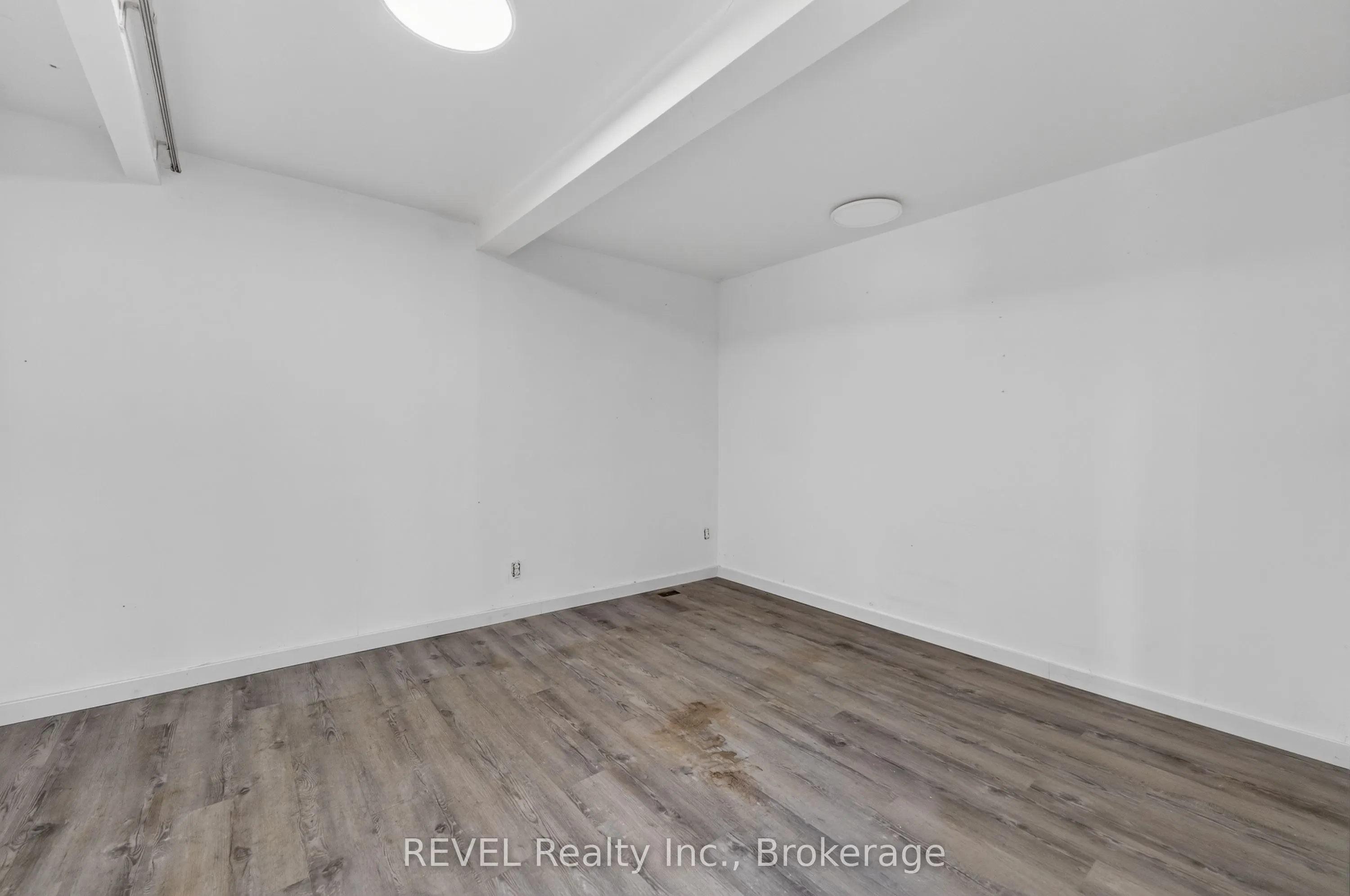 342 HELEN Street