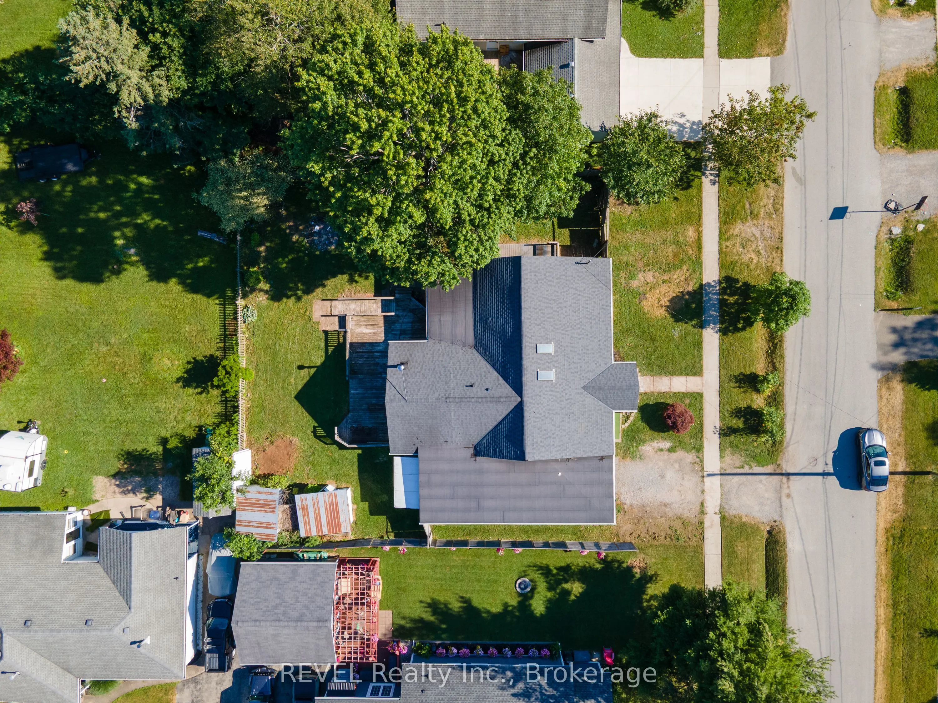 342 HELEN Street