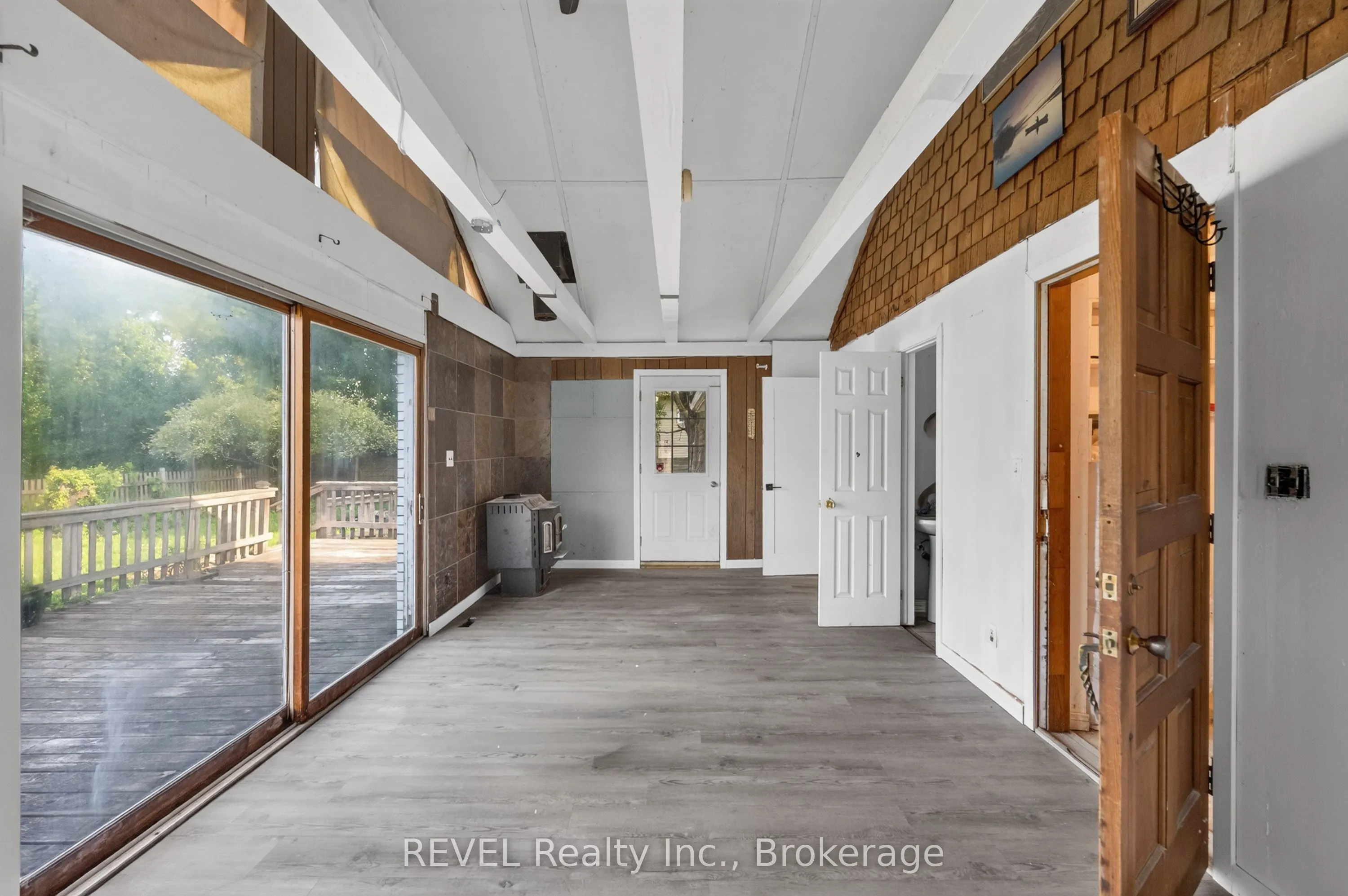 342 HELEN Street
