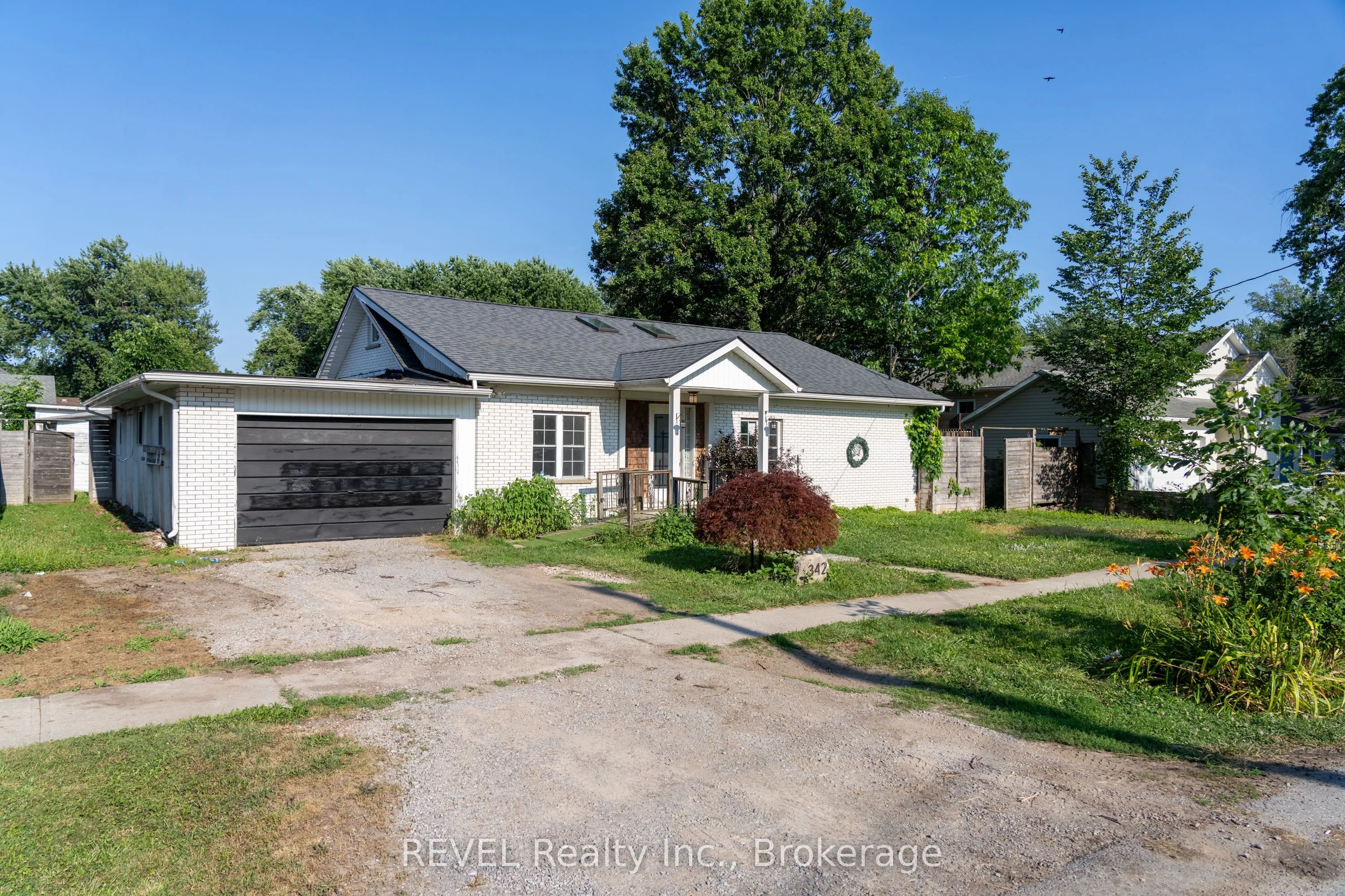 342 HELEN Street