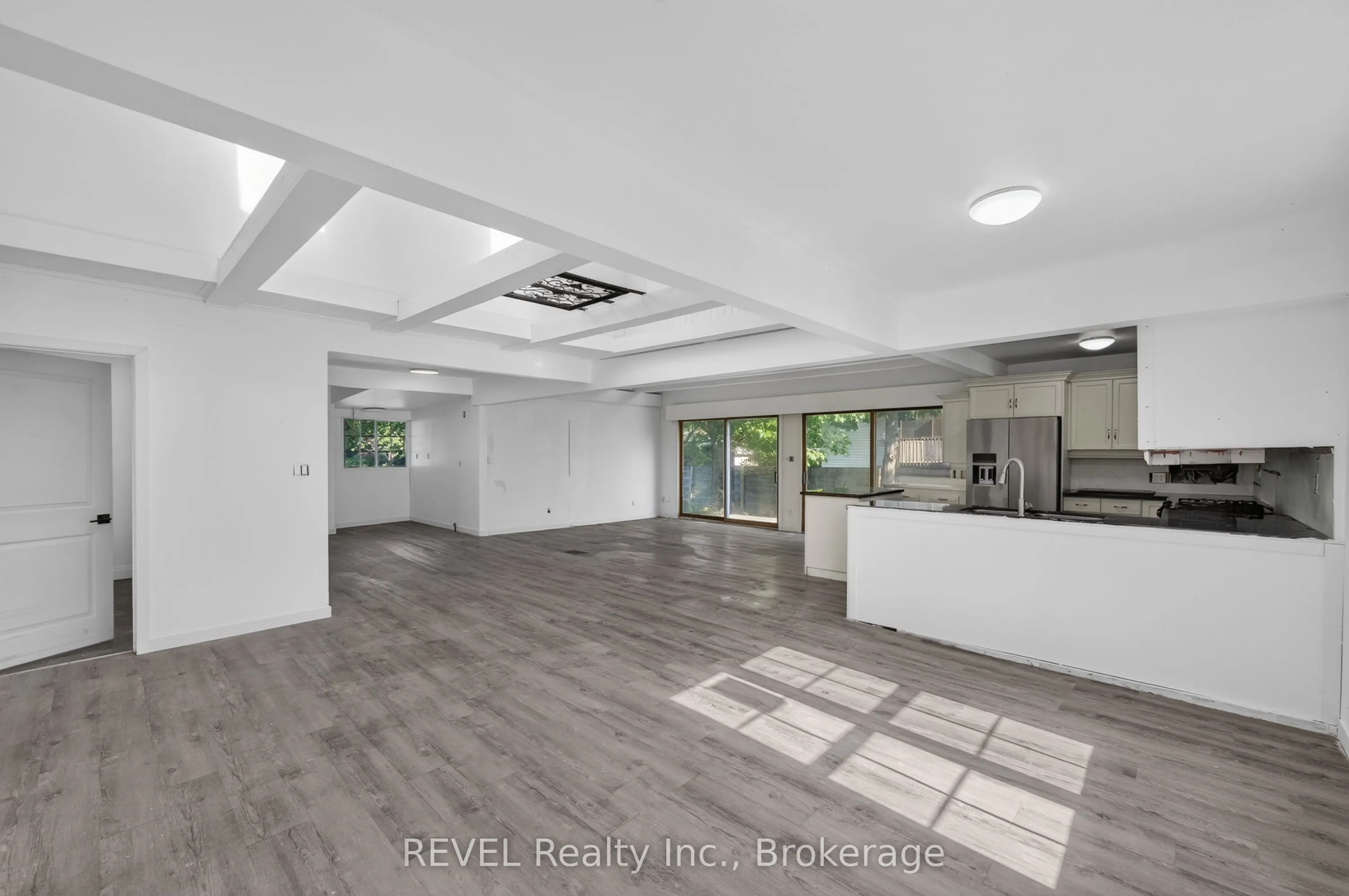 342 HELEN Street