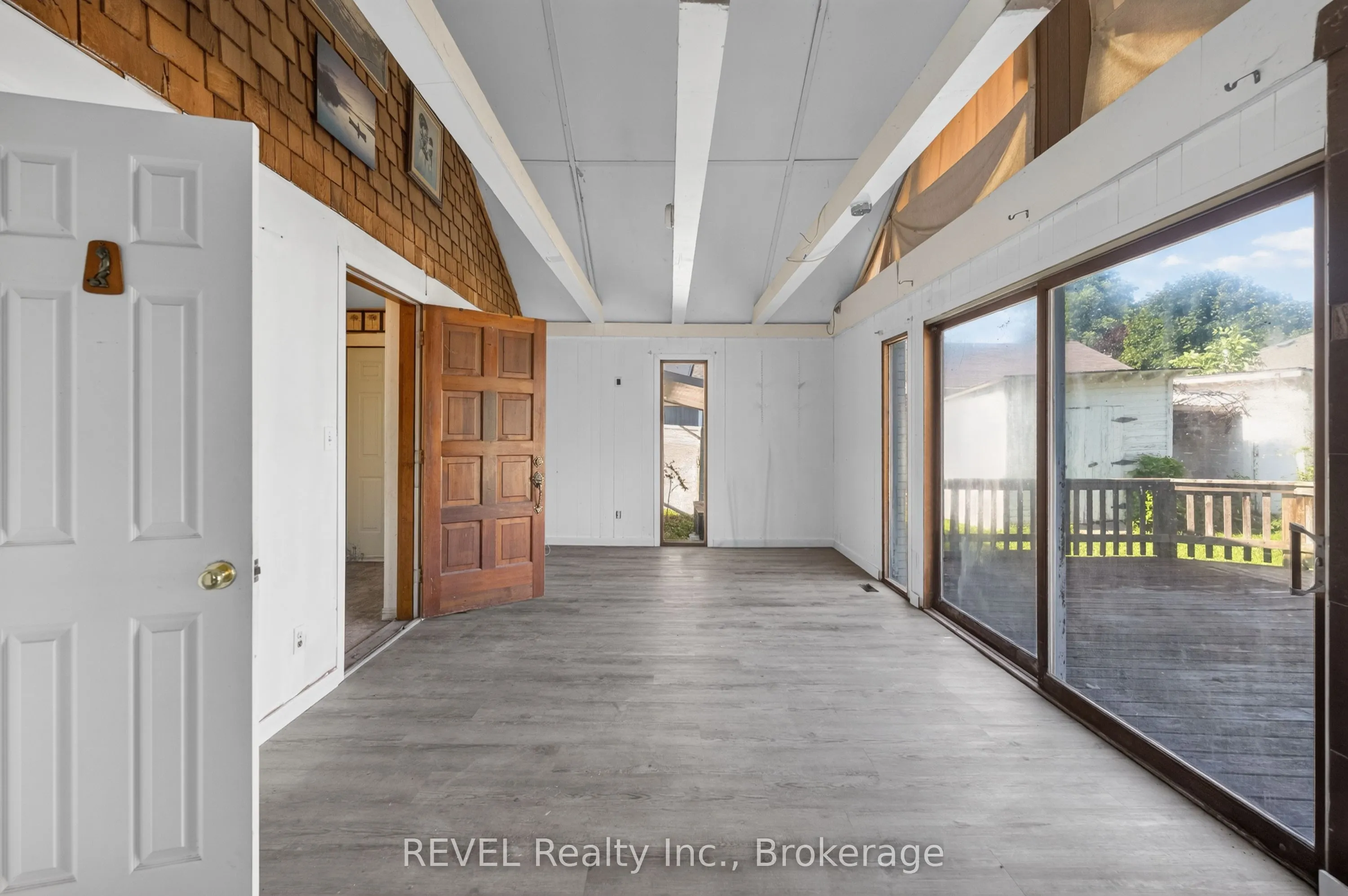 342 HELEN Street