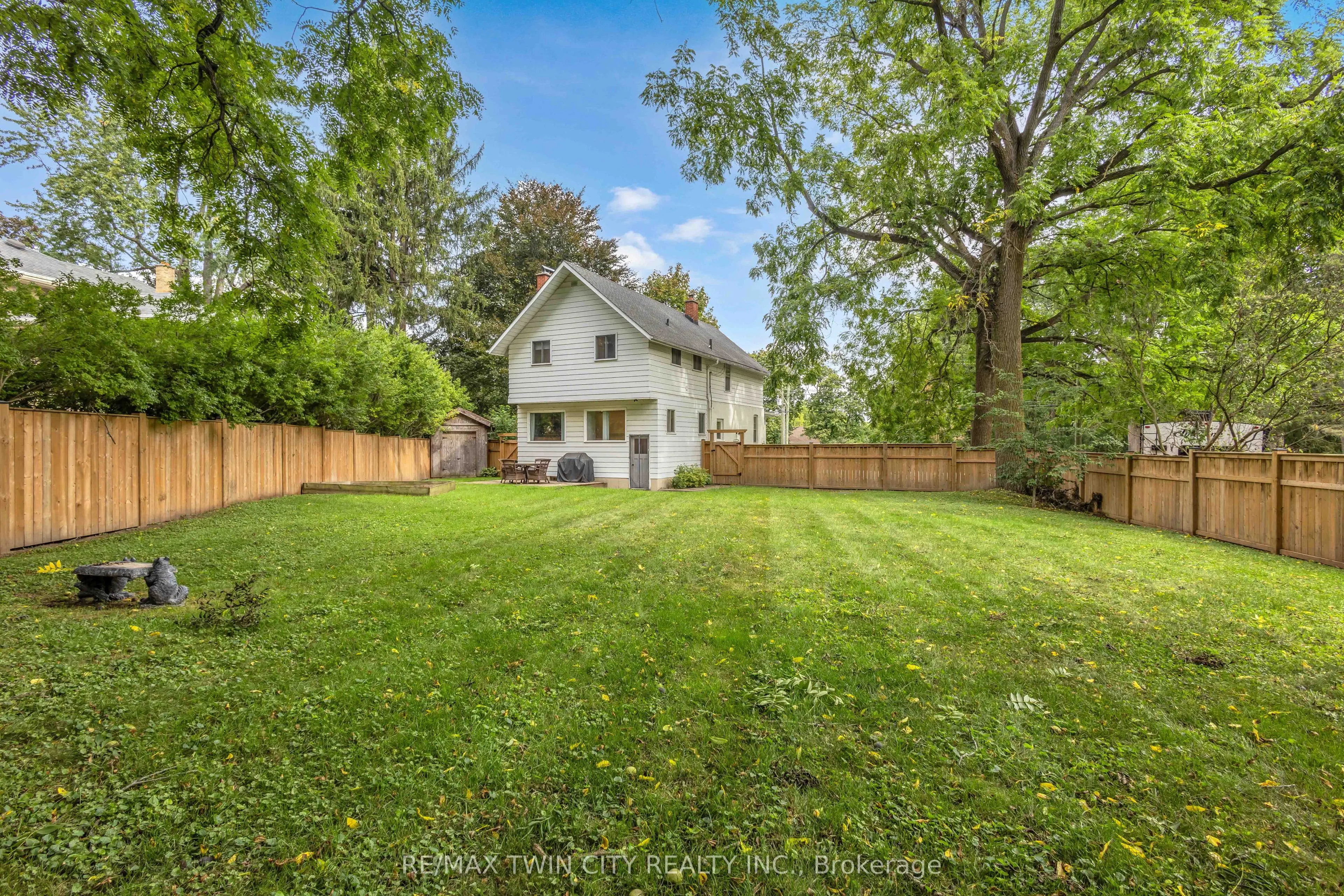 11 Tutela Heights Road
