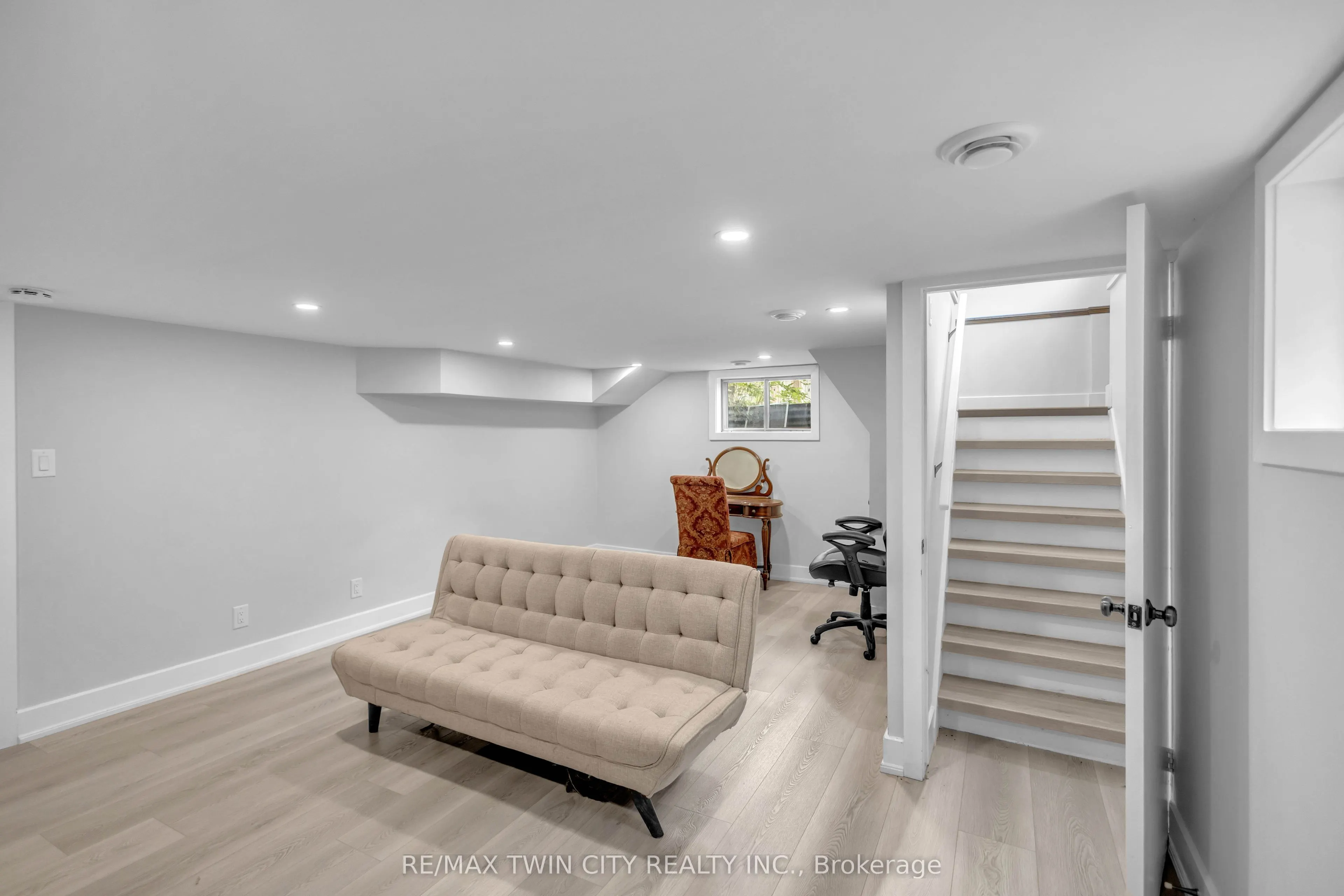 11 Tutela Heights Road