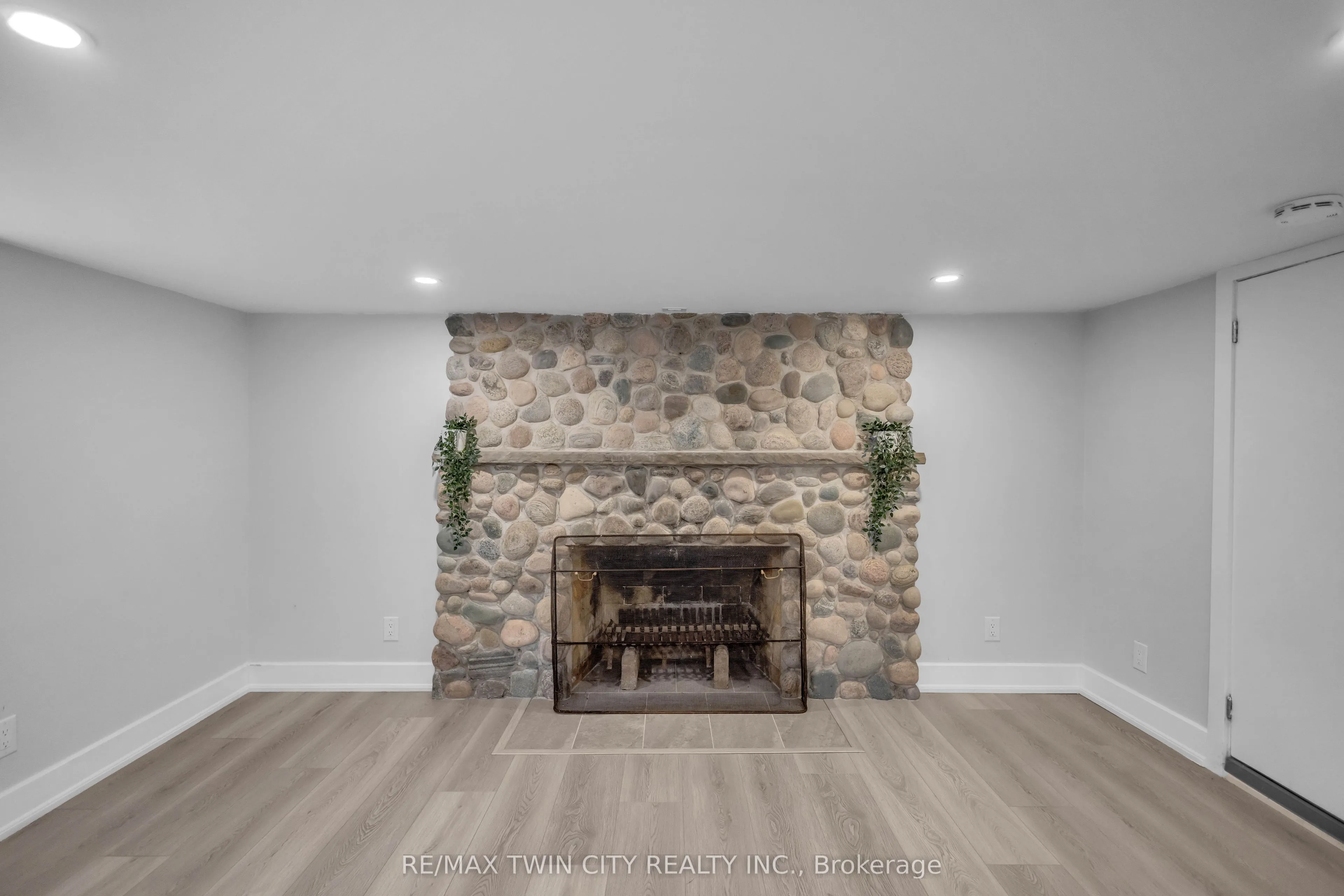 11 Tutela Heights Road