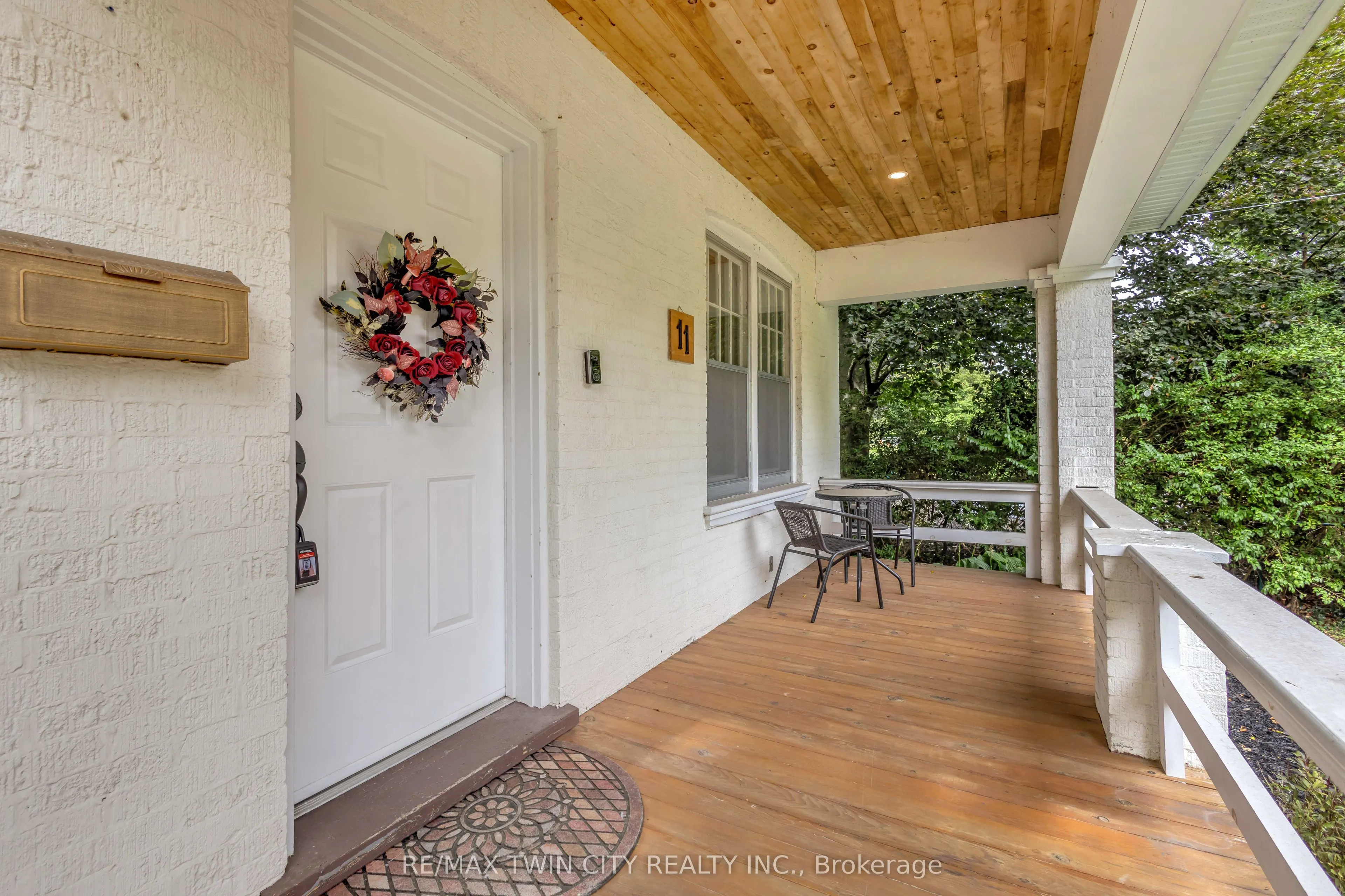 11 Tutela Heights Road