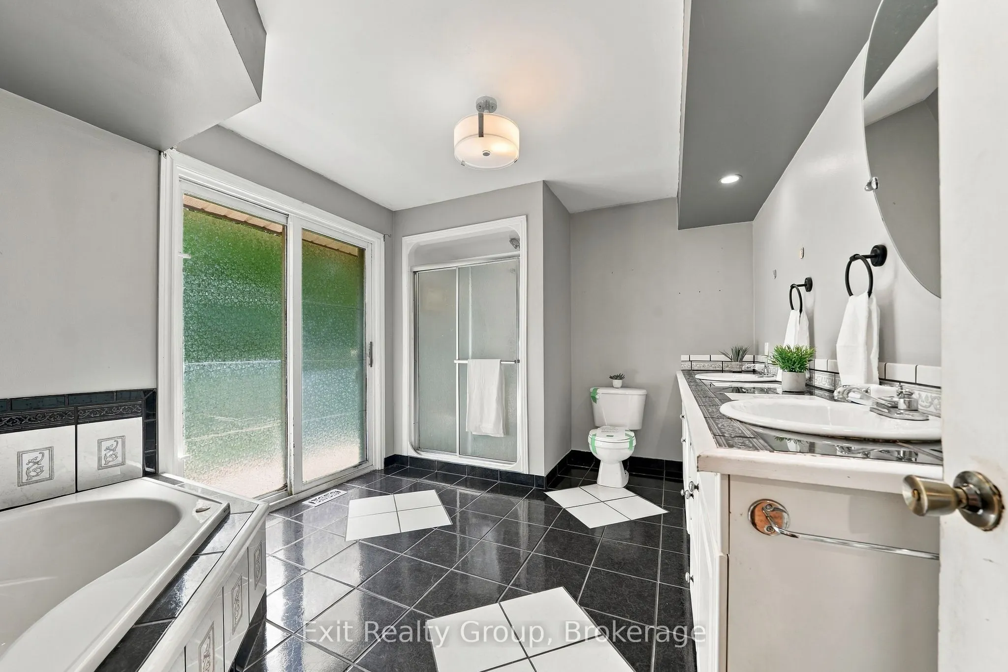 31 Ridge Road
