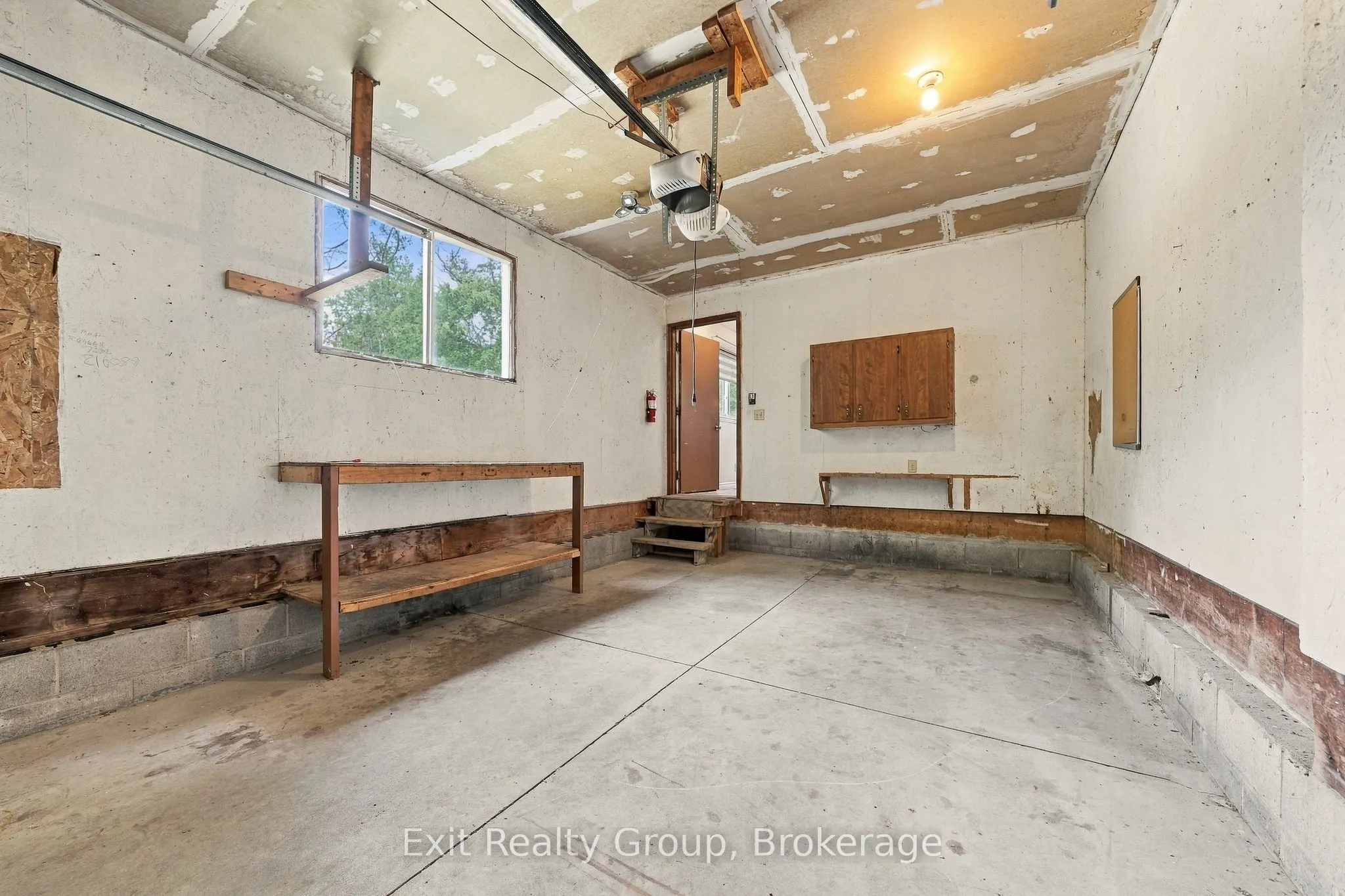 31 Ridge Road