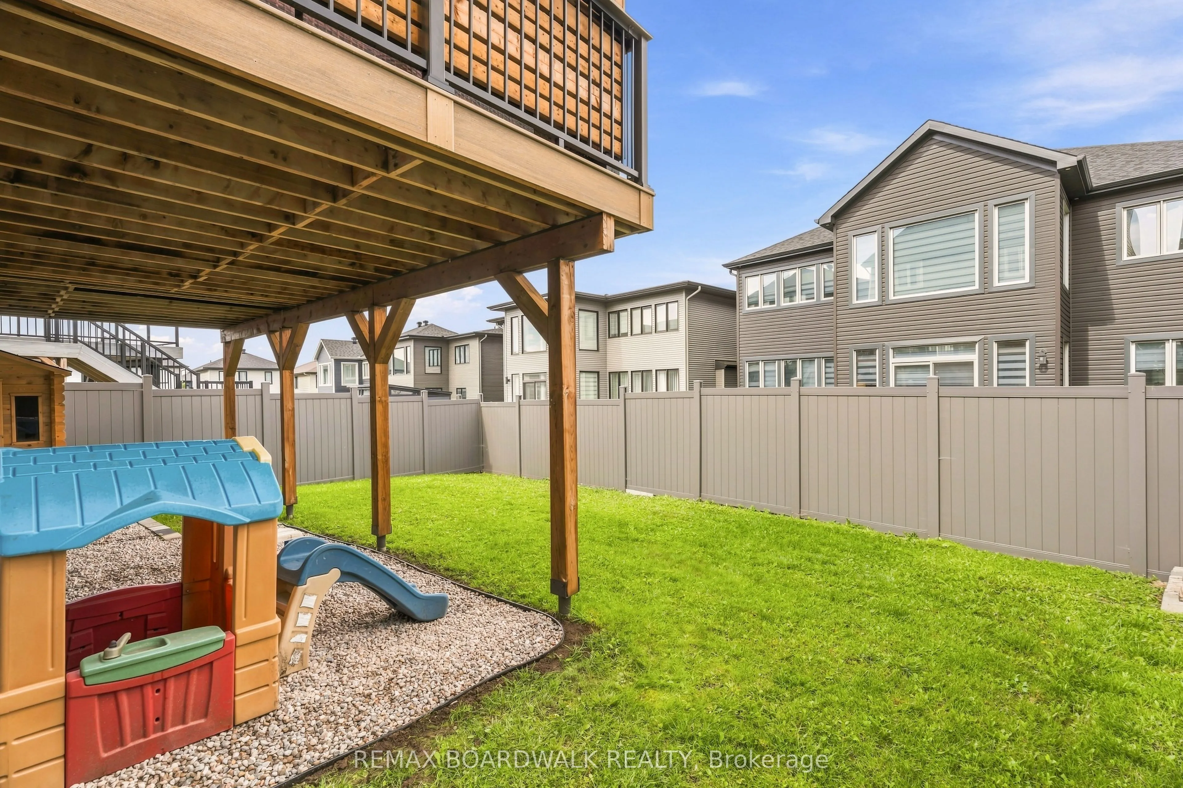 210 Pingwi Place
