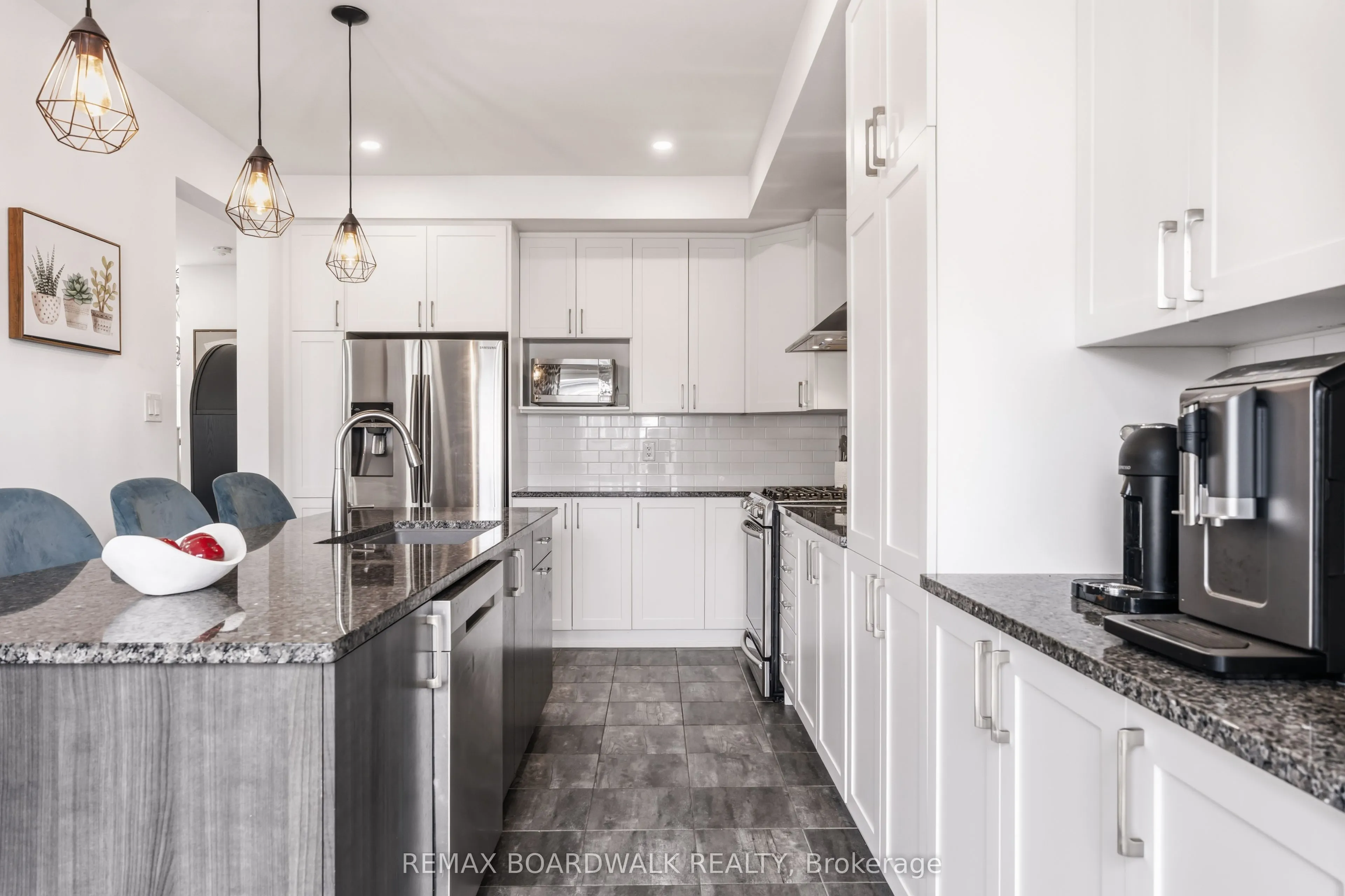 210 Pingwi Place