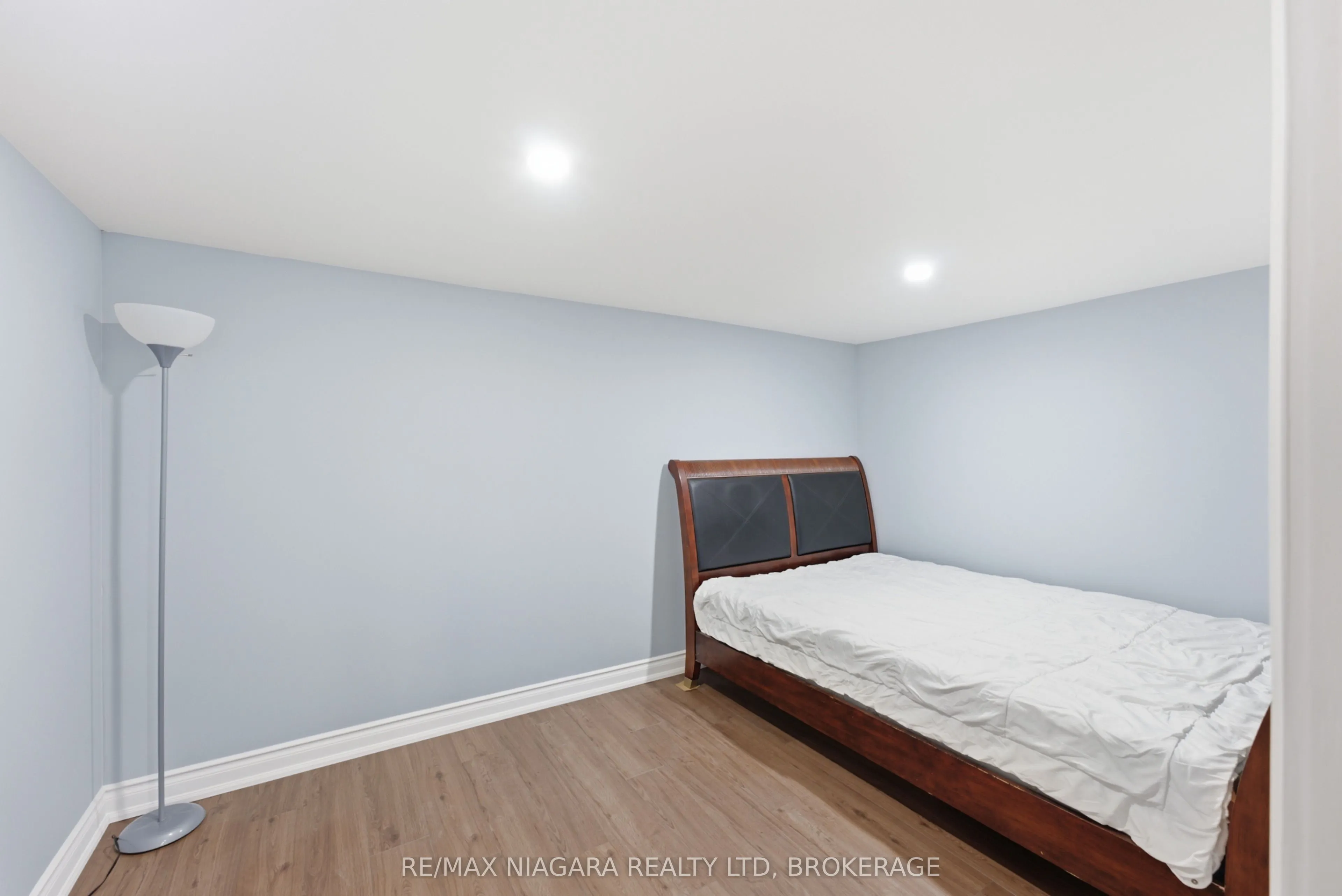11 RICHELIEU Drive