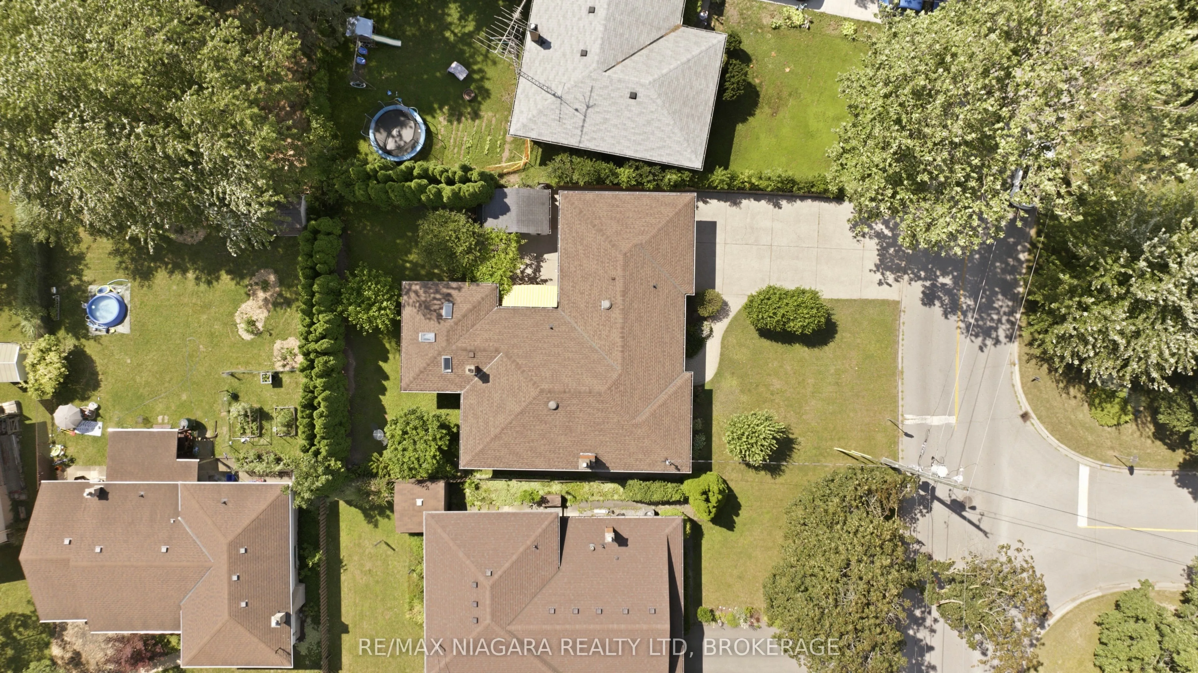 11 RICHELIEU Drive