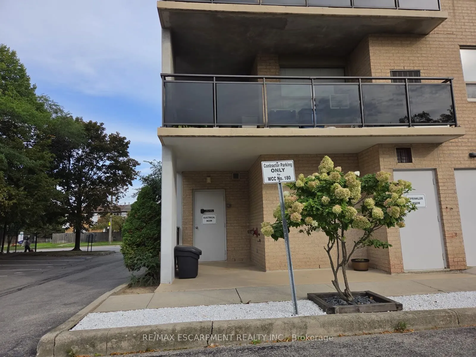 240 QUIGLEY Road #201