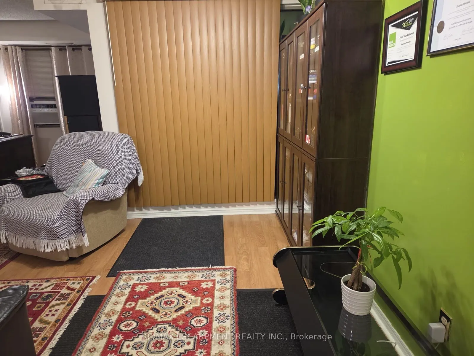 240 QUIGLEY Road #201