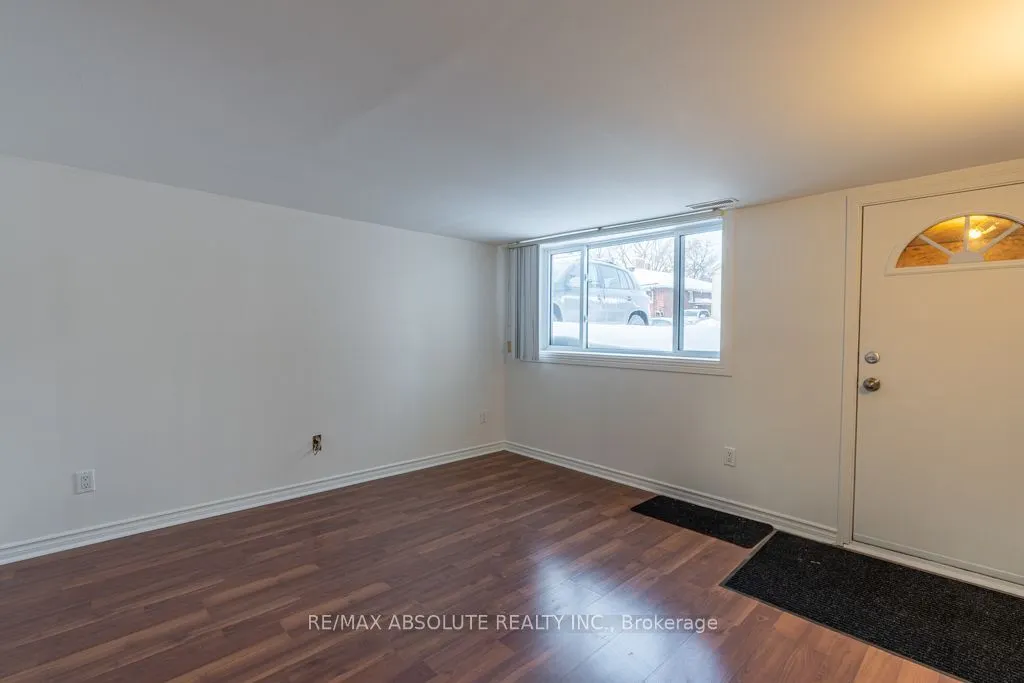 92 Jolliet Avenue