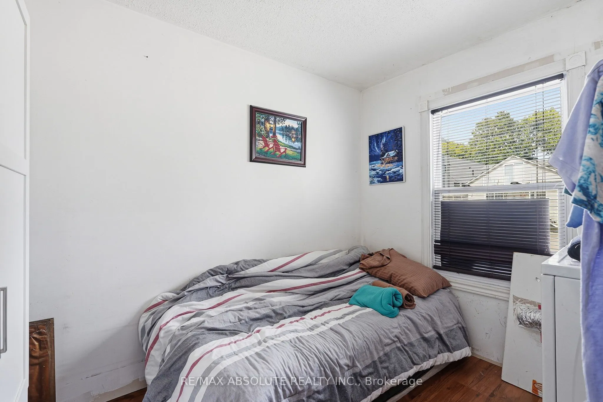 92 Jolliet Avenue