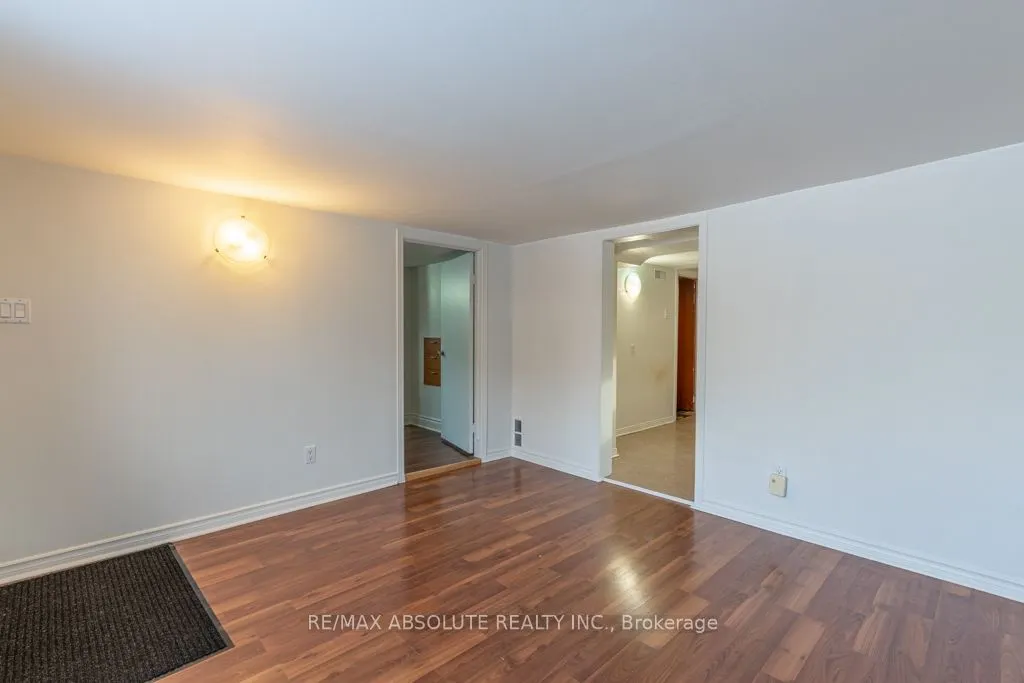 92 Jolliet Avenue