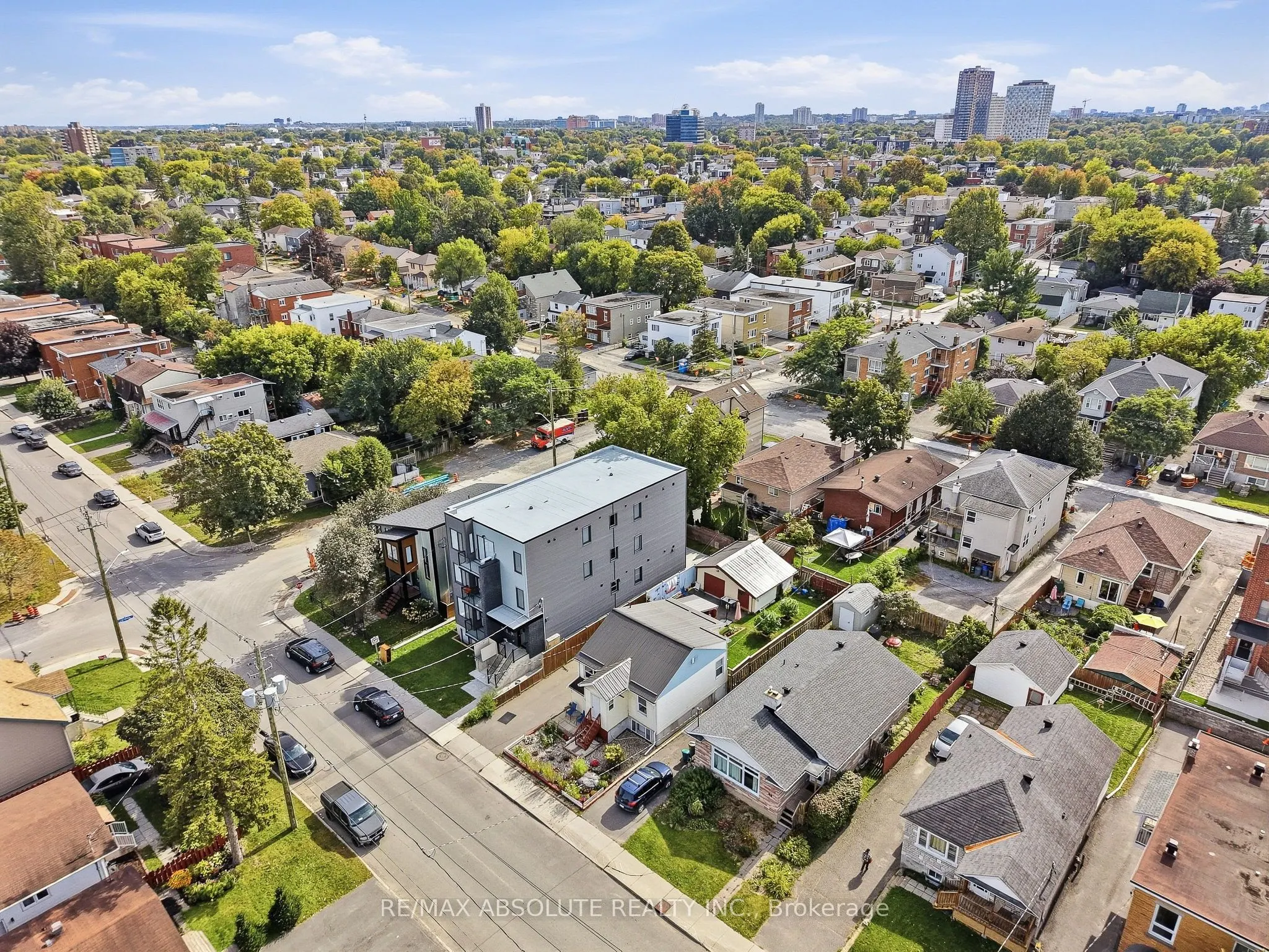 92 Jolliet Avenue