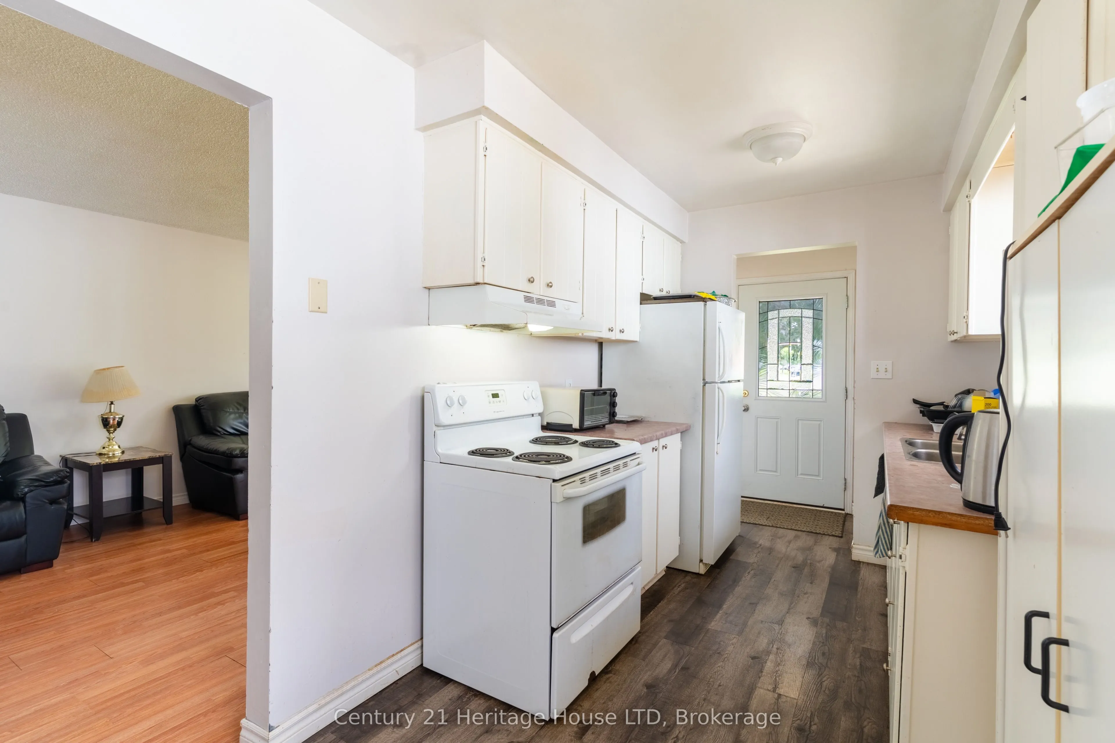 542 First Avenue N