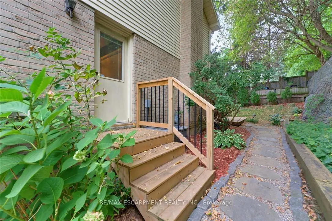 28 Seymour Drive