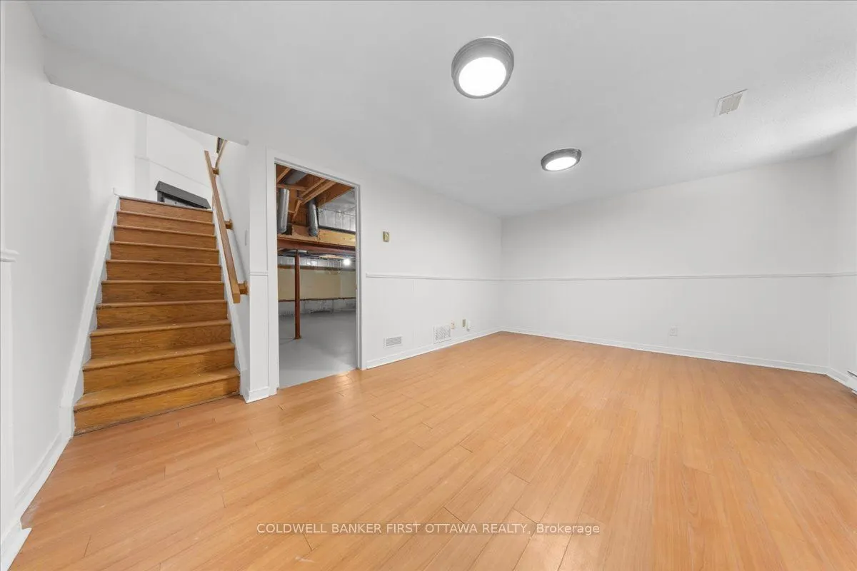 2F CASTLEBROOK Lane #12