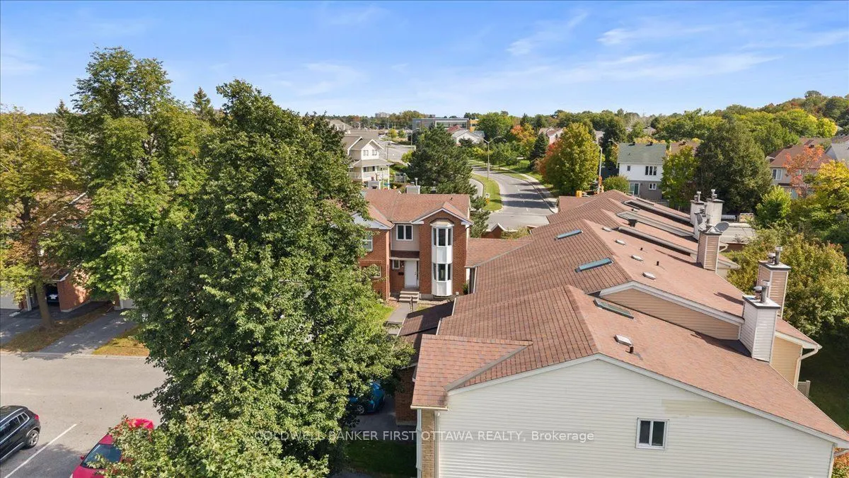 2F CASTLEBROOK Lane #12